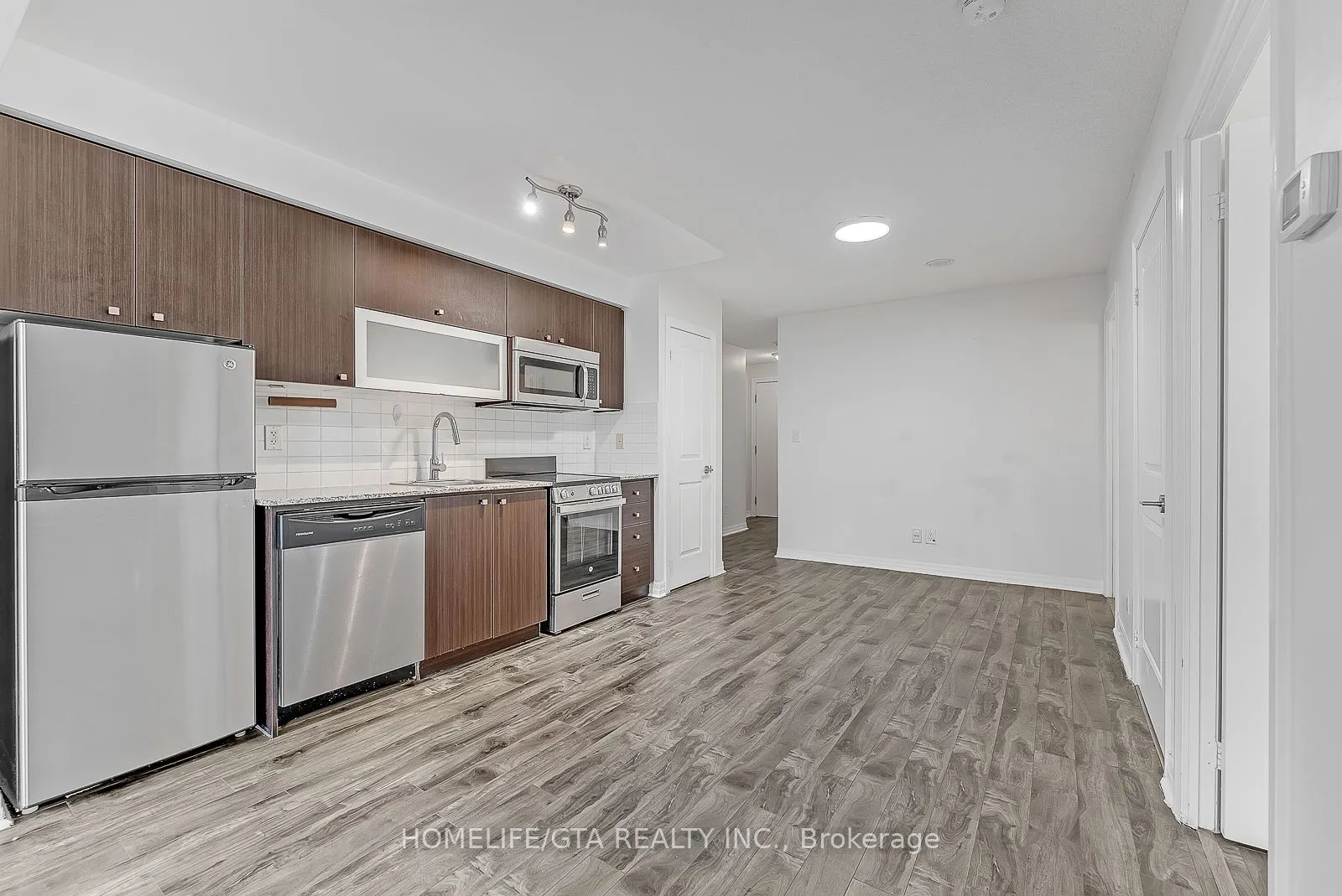 2015 Sheppard Avenue E, #1101
