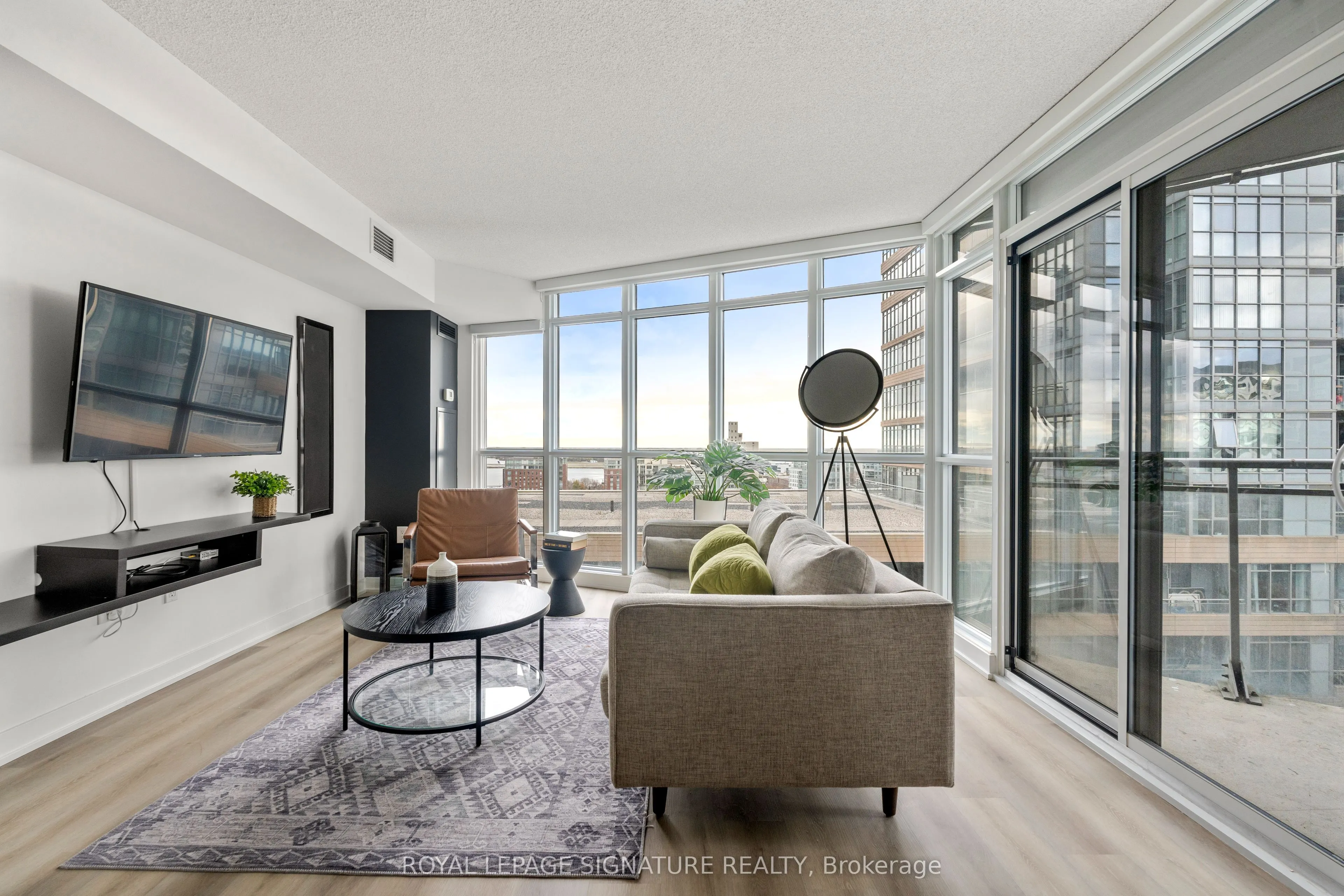 21 Iceboat Terrace, #1209