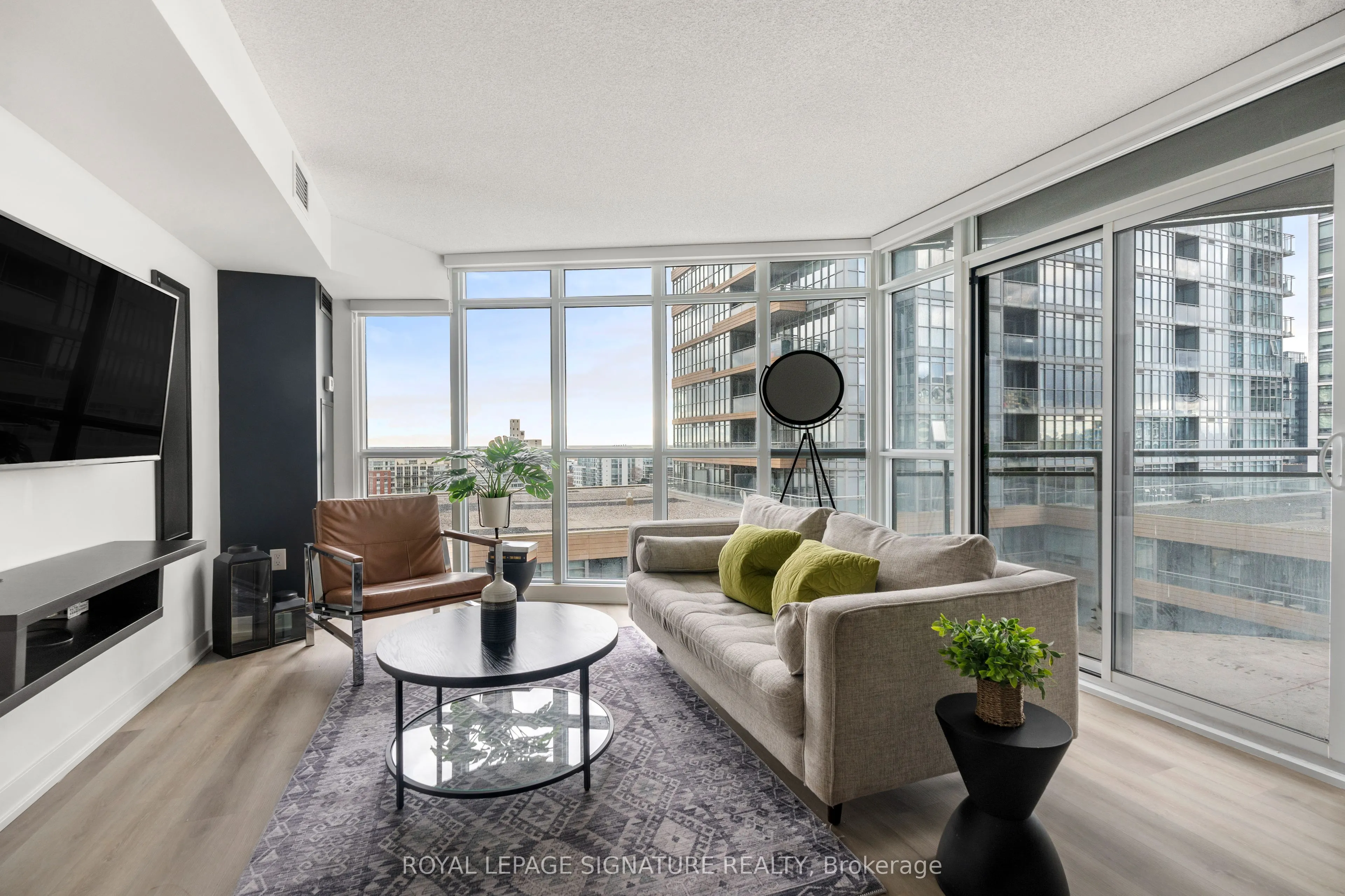 21 Iceboat Terrace, #1209