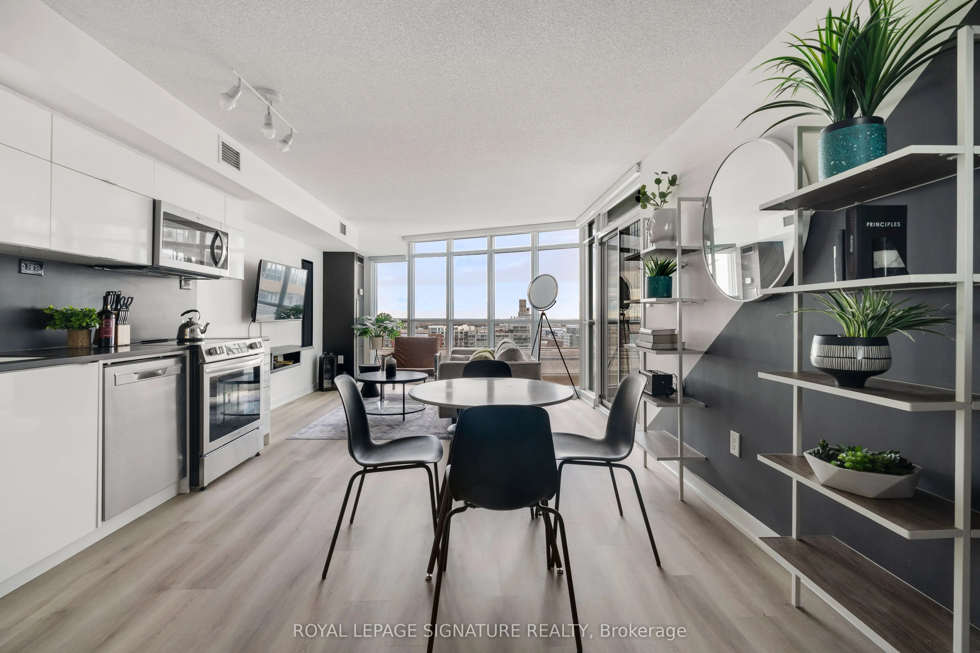 21 Iceboat Terrace, #1209