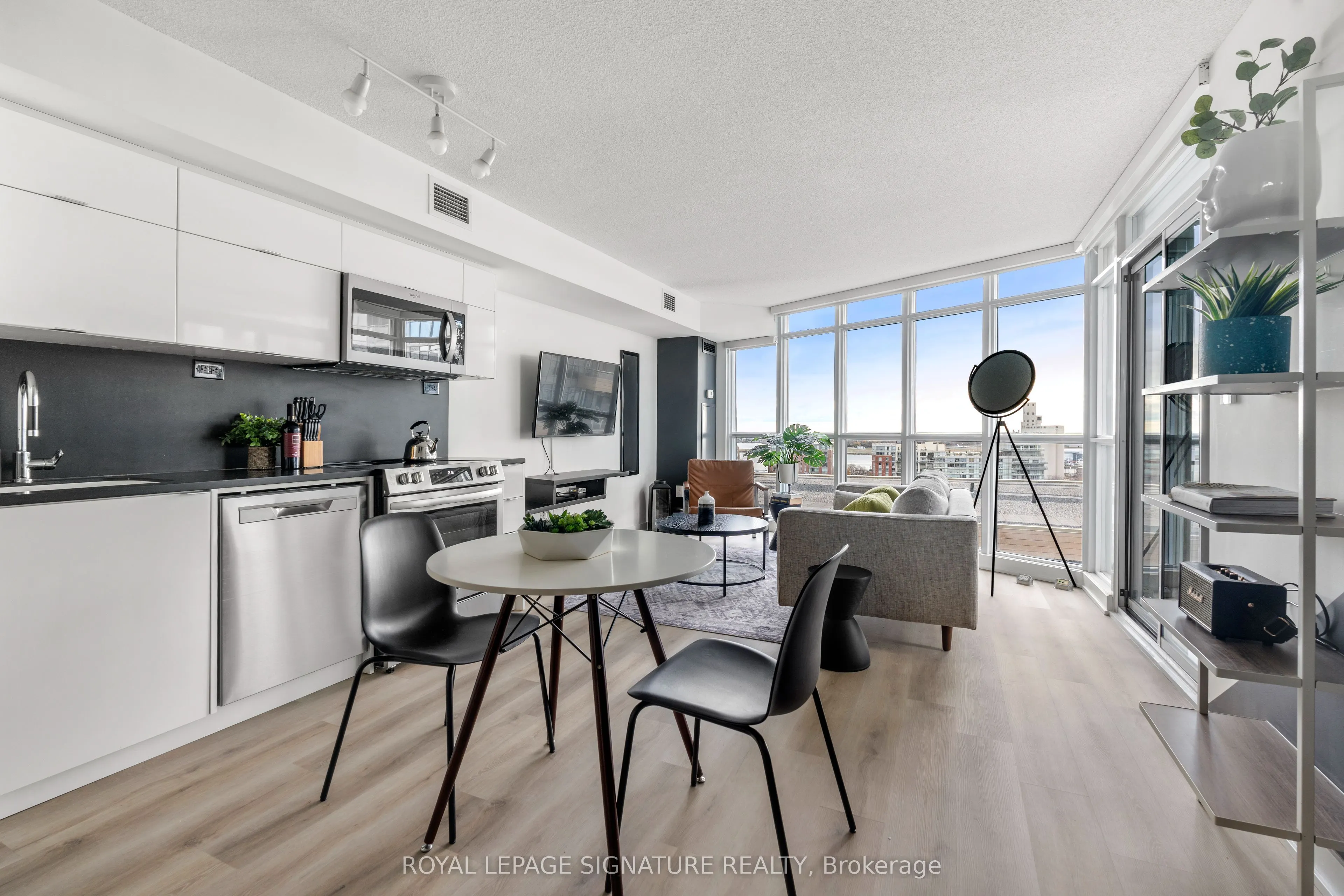 21 Iceboat Terrace, #1209