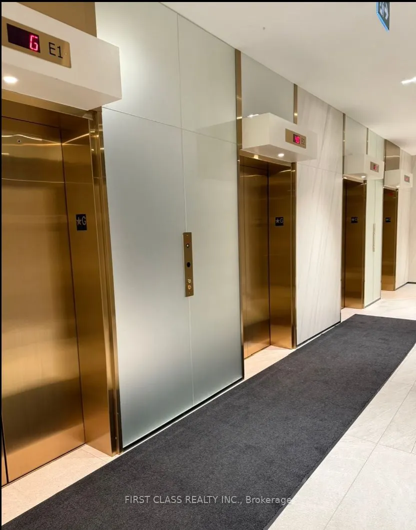 319 Jarvis Street, #4905