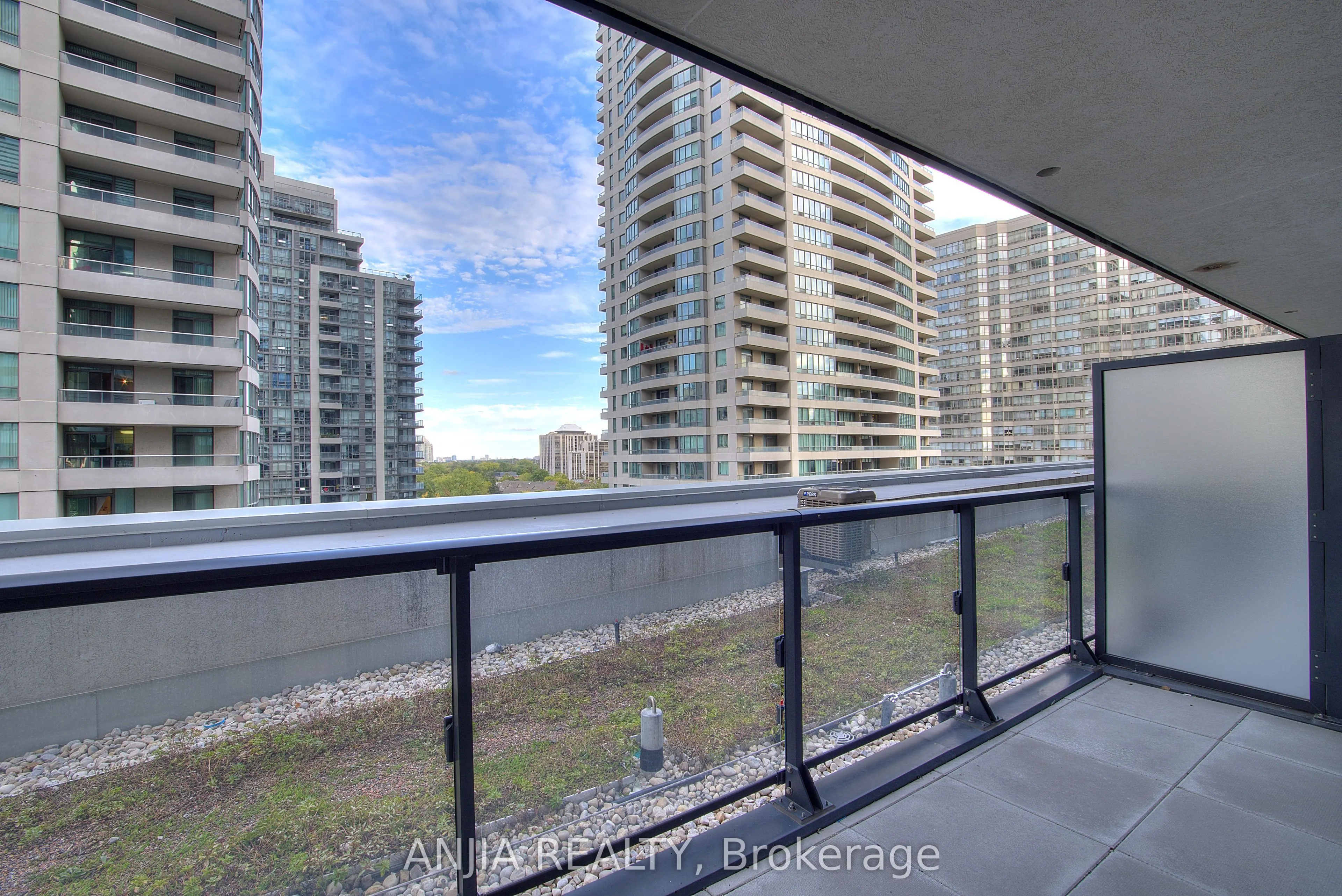 4955 Yonge Street, #619