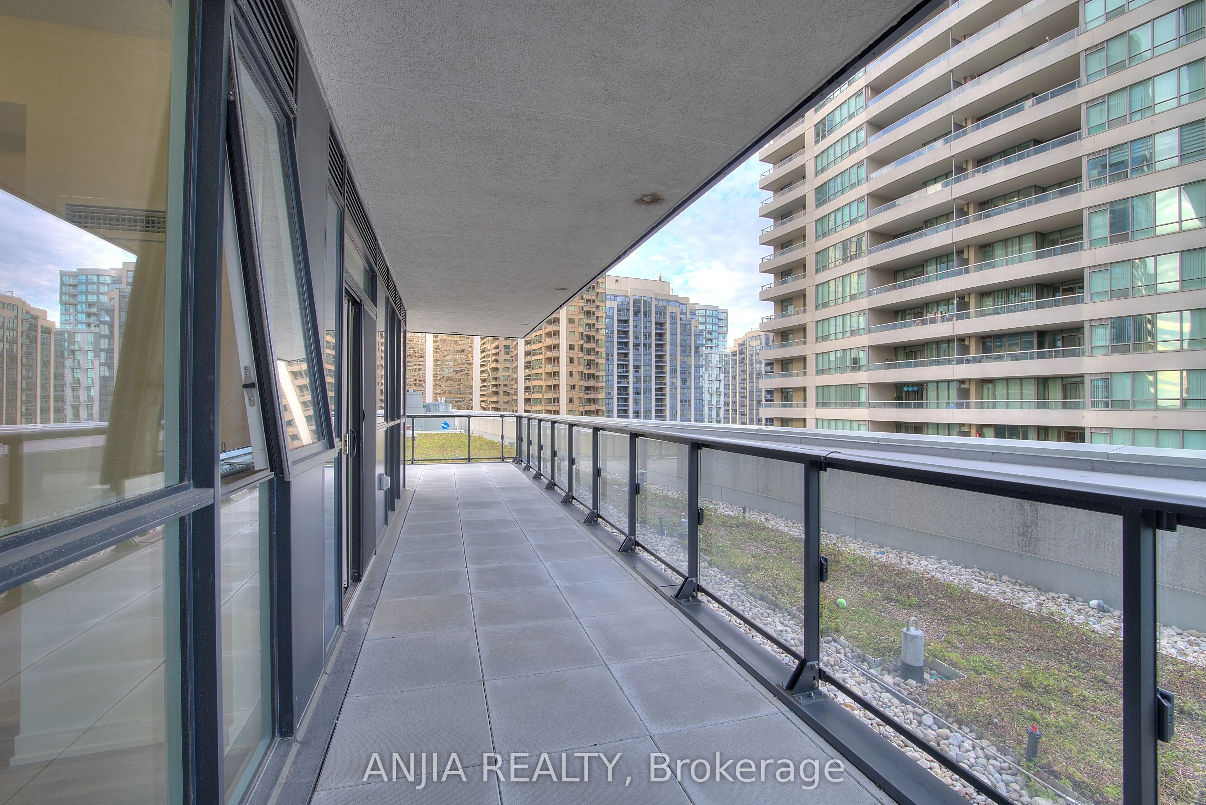 4955 Yonge Street, #619