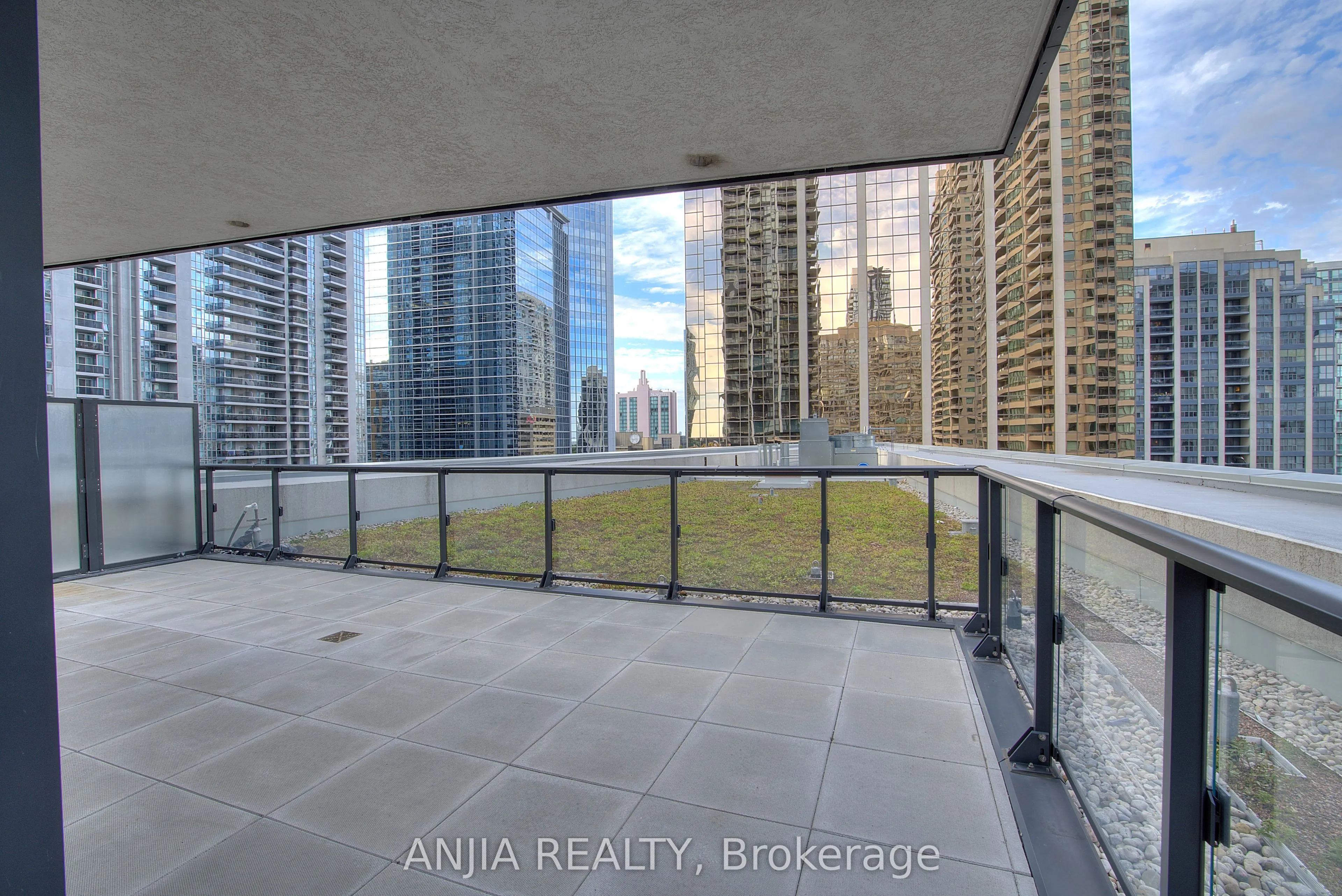 4955 Yonge Street, #619