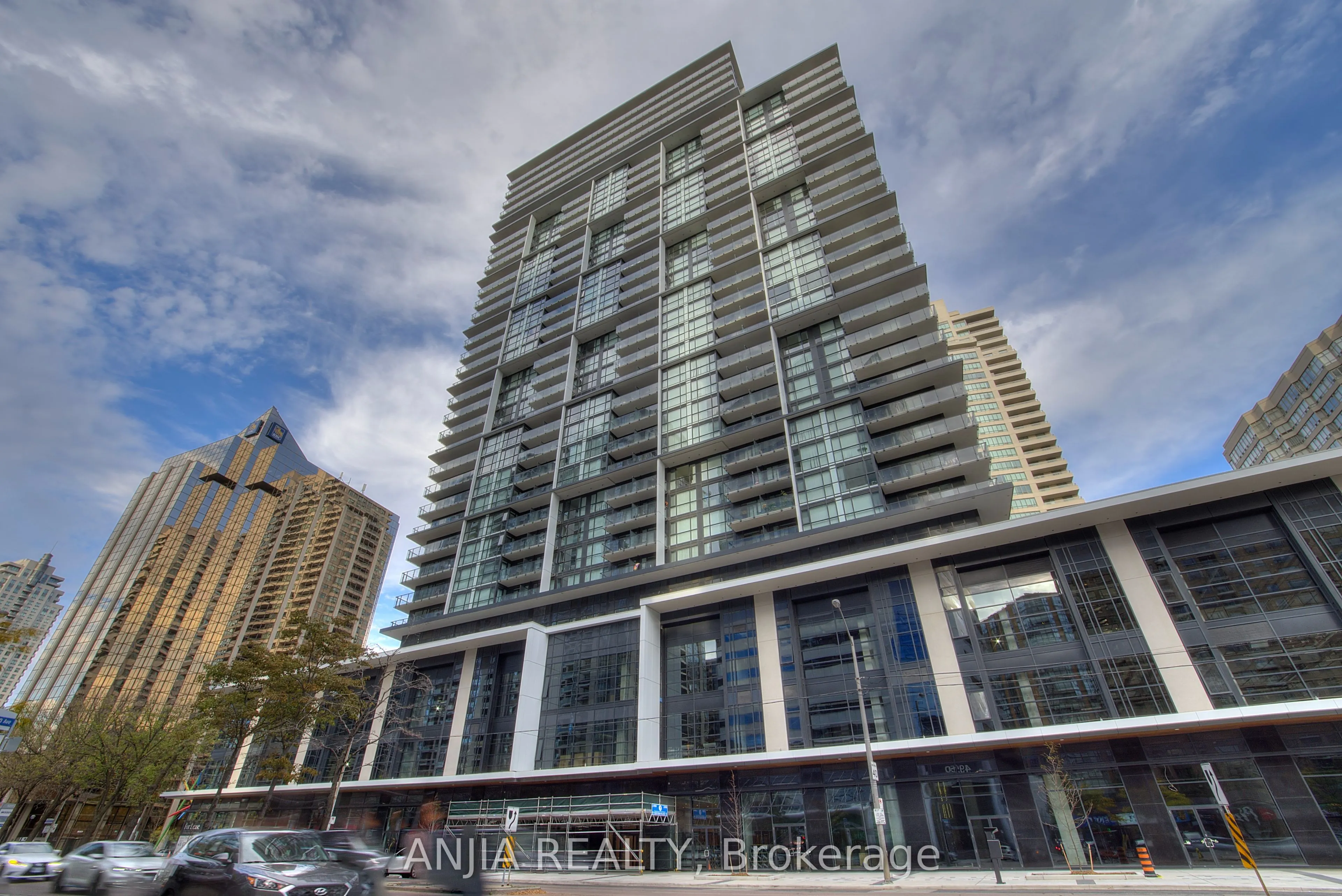 4955 Yonge Street, #619