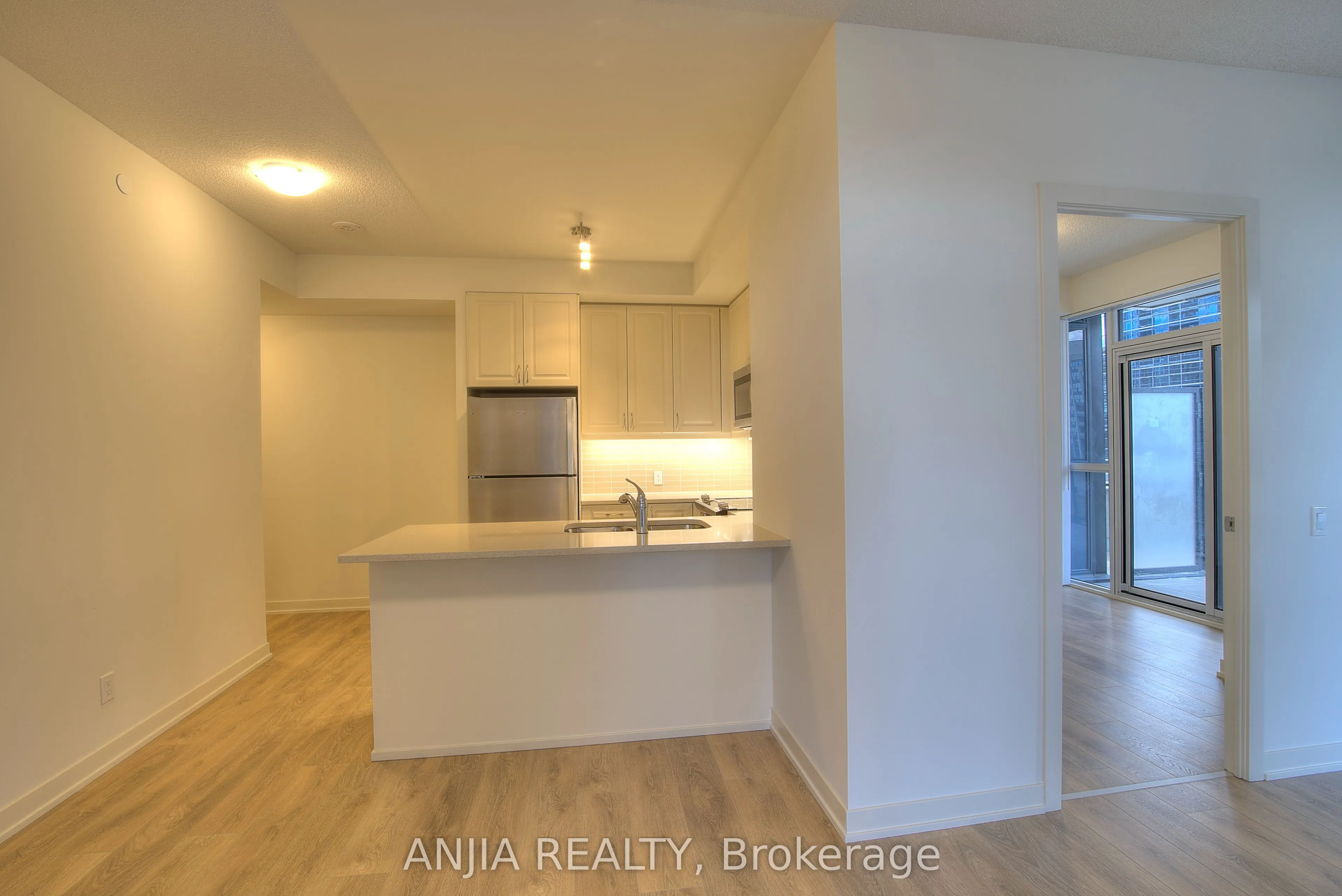 4955 Yonge Street, #619