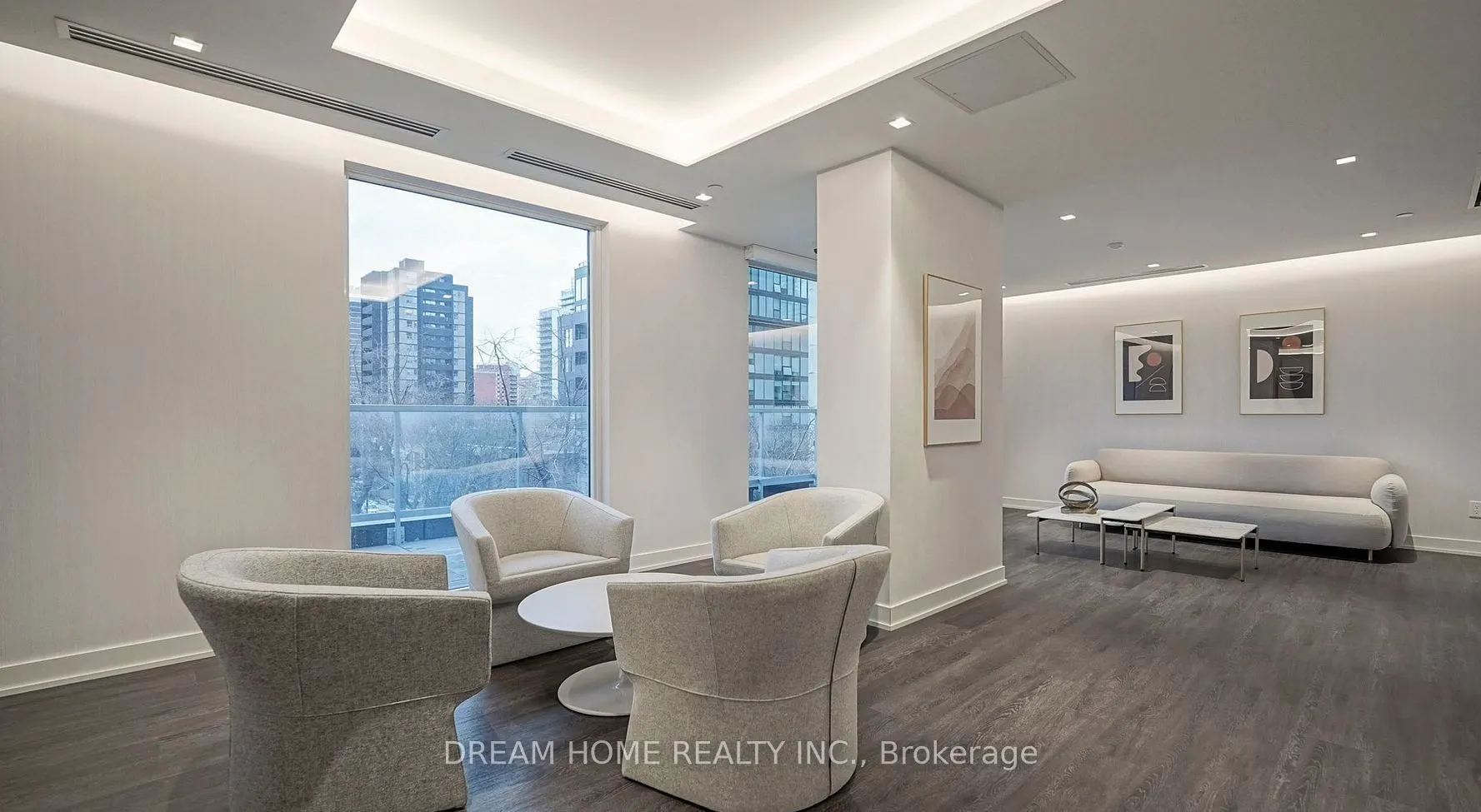 3 Gloucester Street, #1810