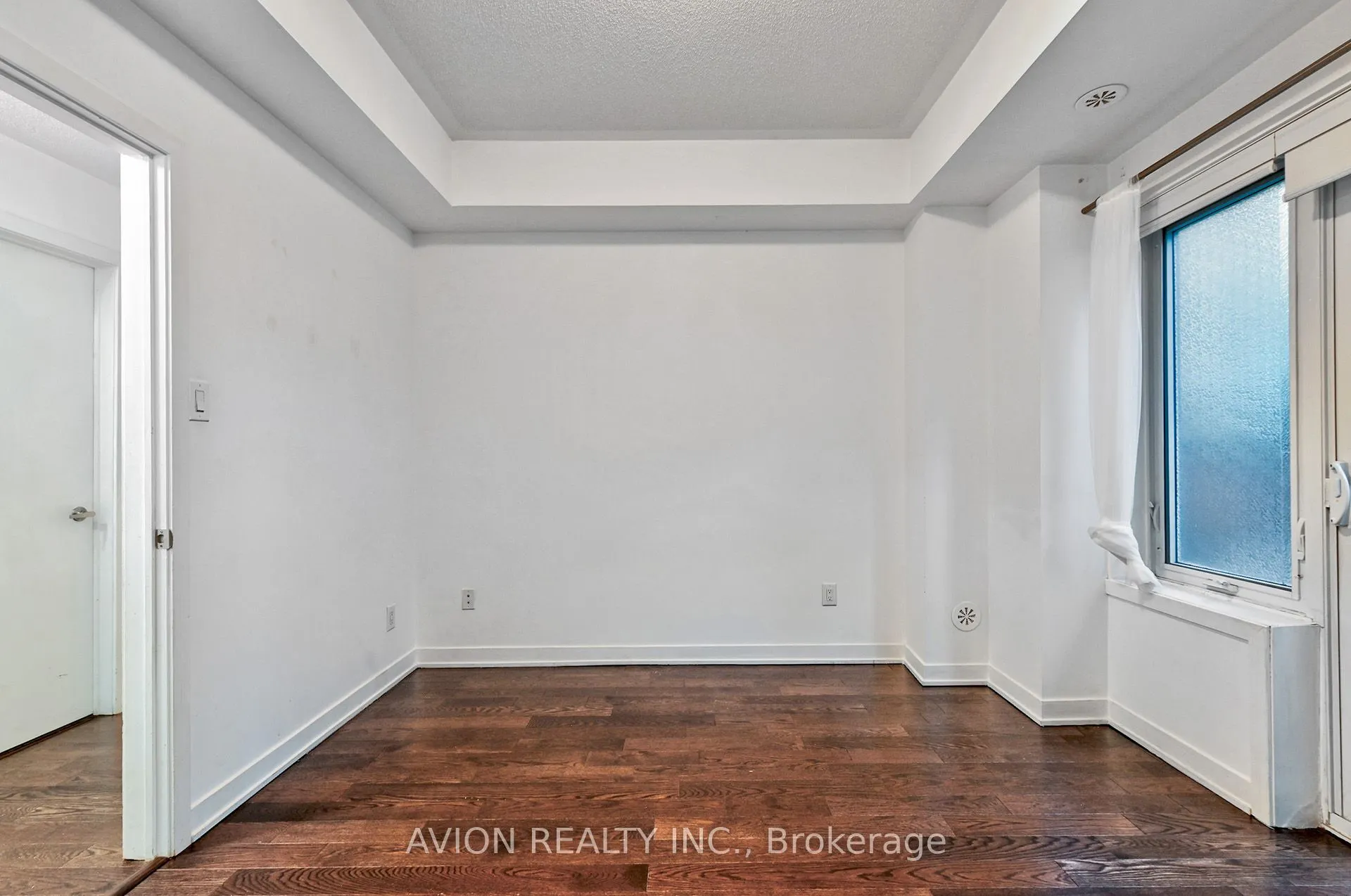 13 Oak Street, #4