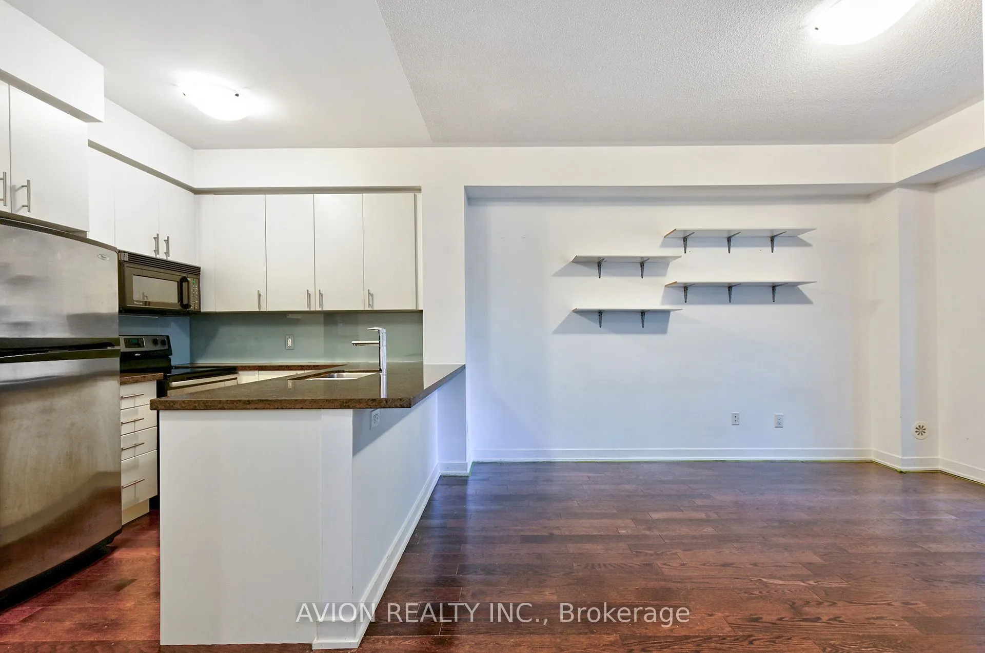 13 Oak Street, #4