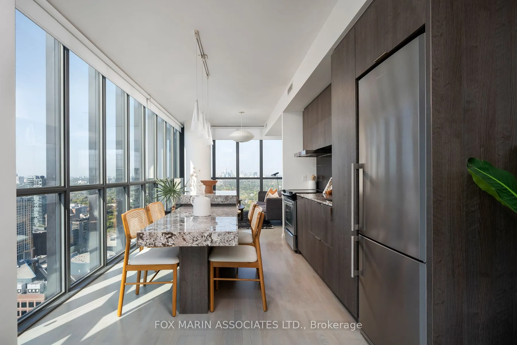101 Charles Street E, #4006