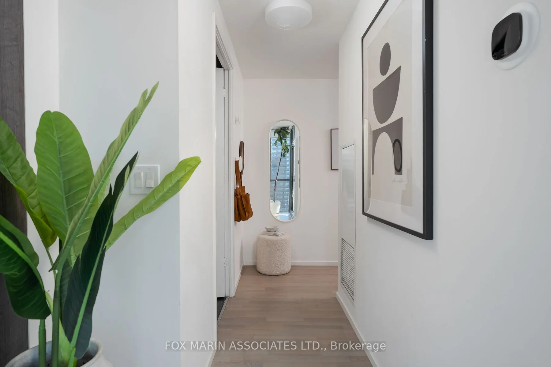 101 Charles Street E, #4006