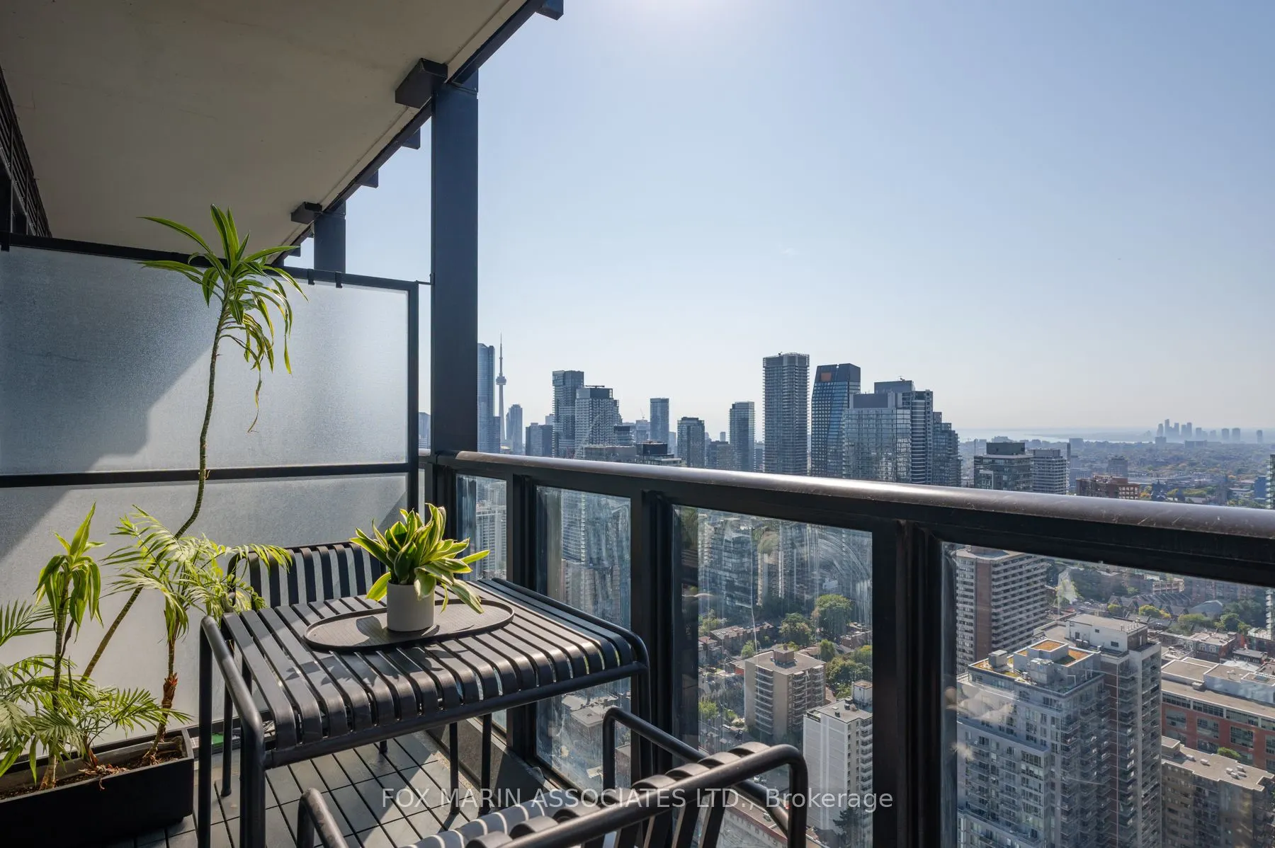 101 Charles Street E, #4006