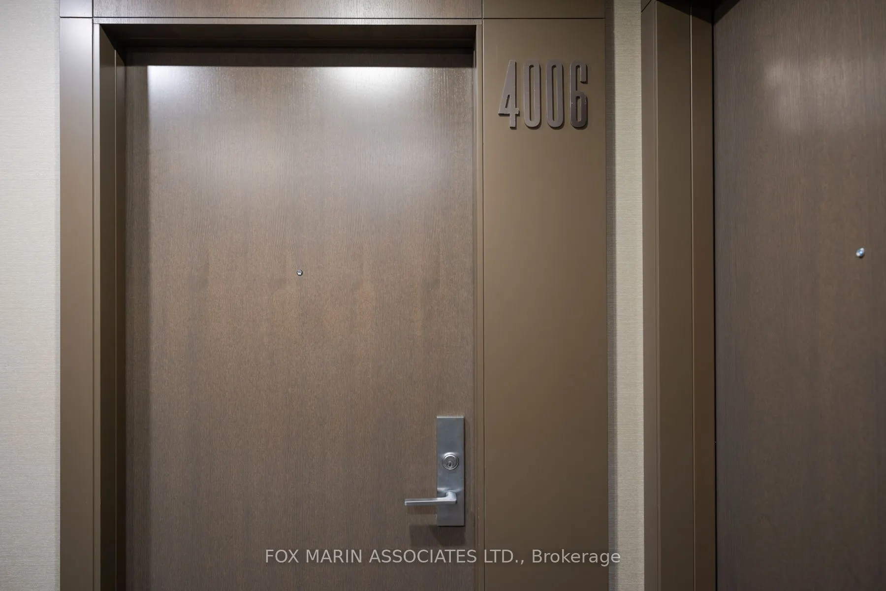101 Charles Street E, #4006