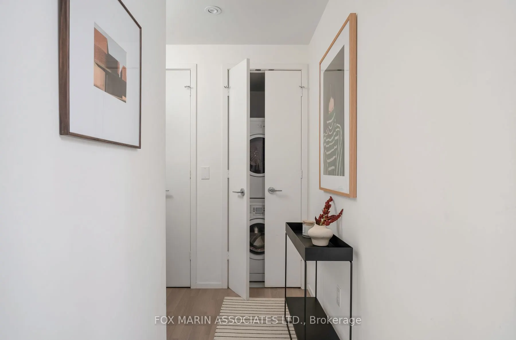 101 Charles Street E, #4006