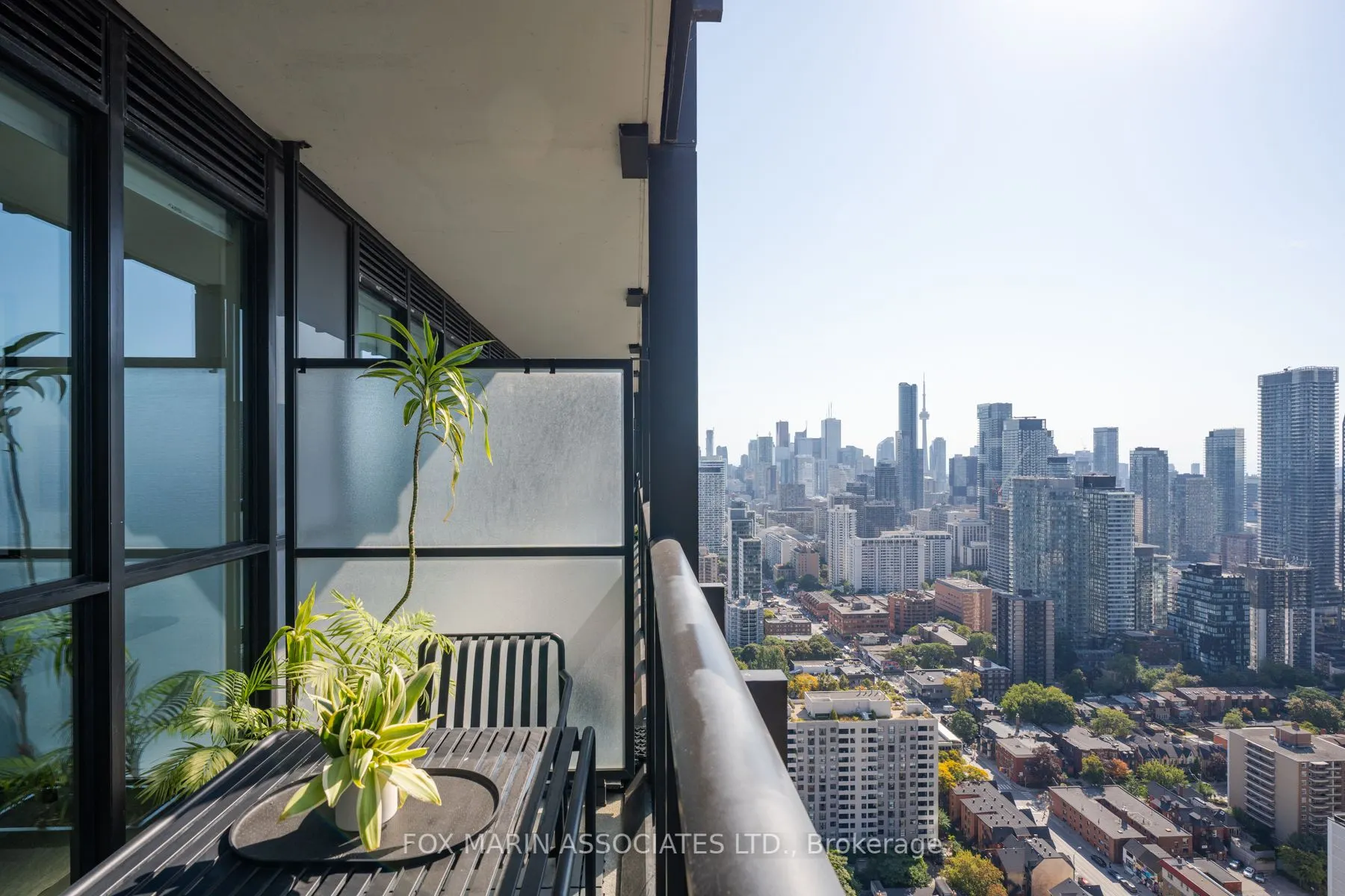 101 Charles Street E, #4006