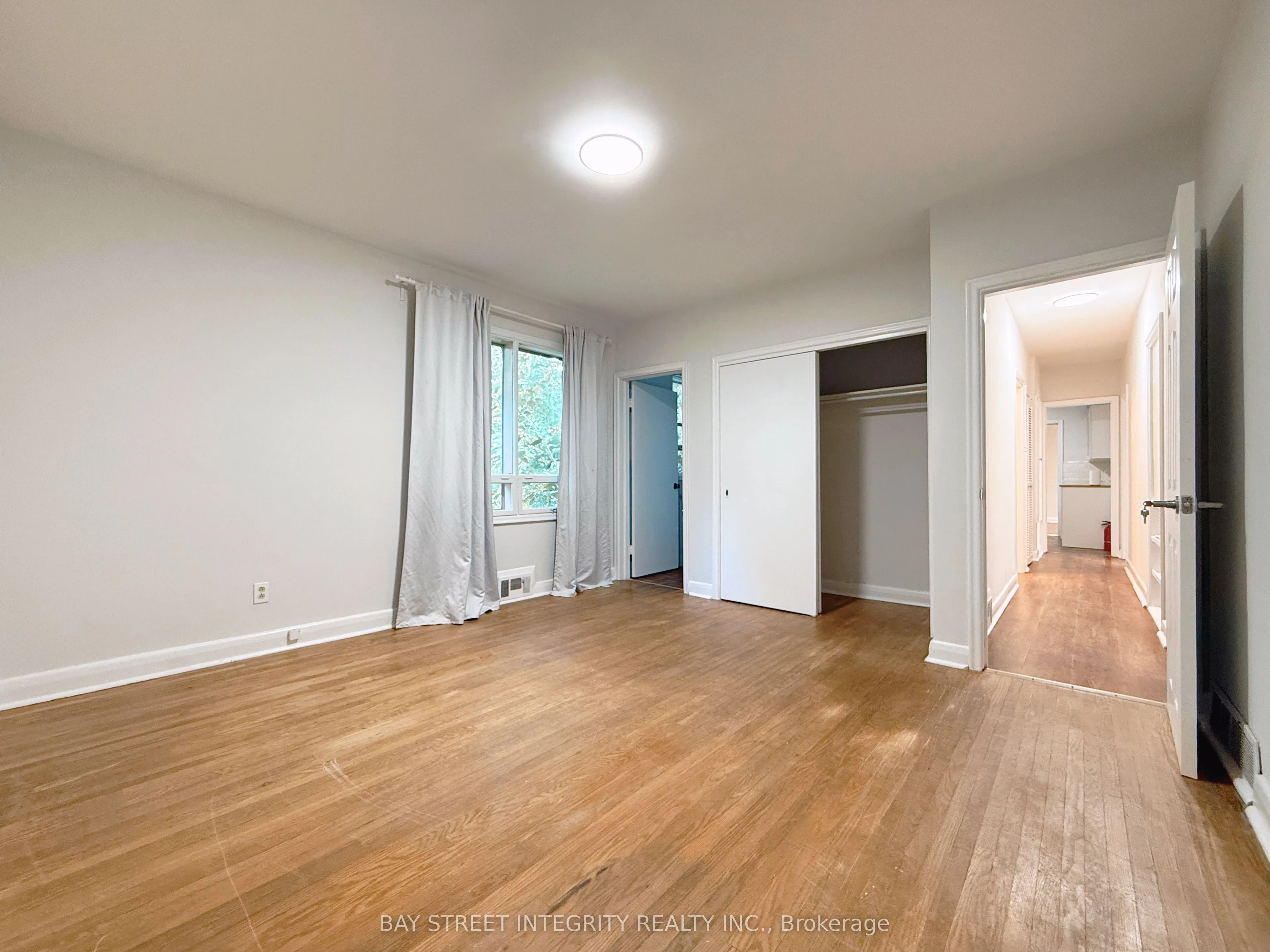 143 Munro Boulevard