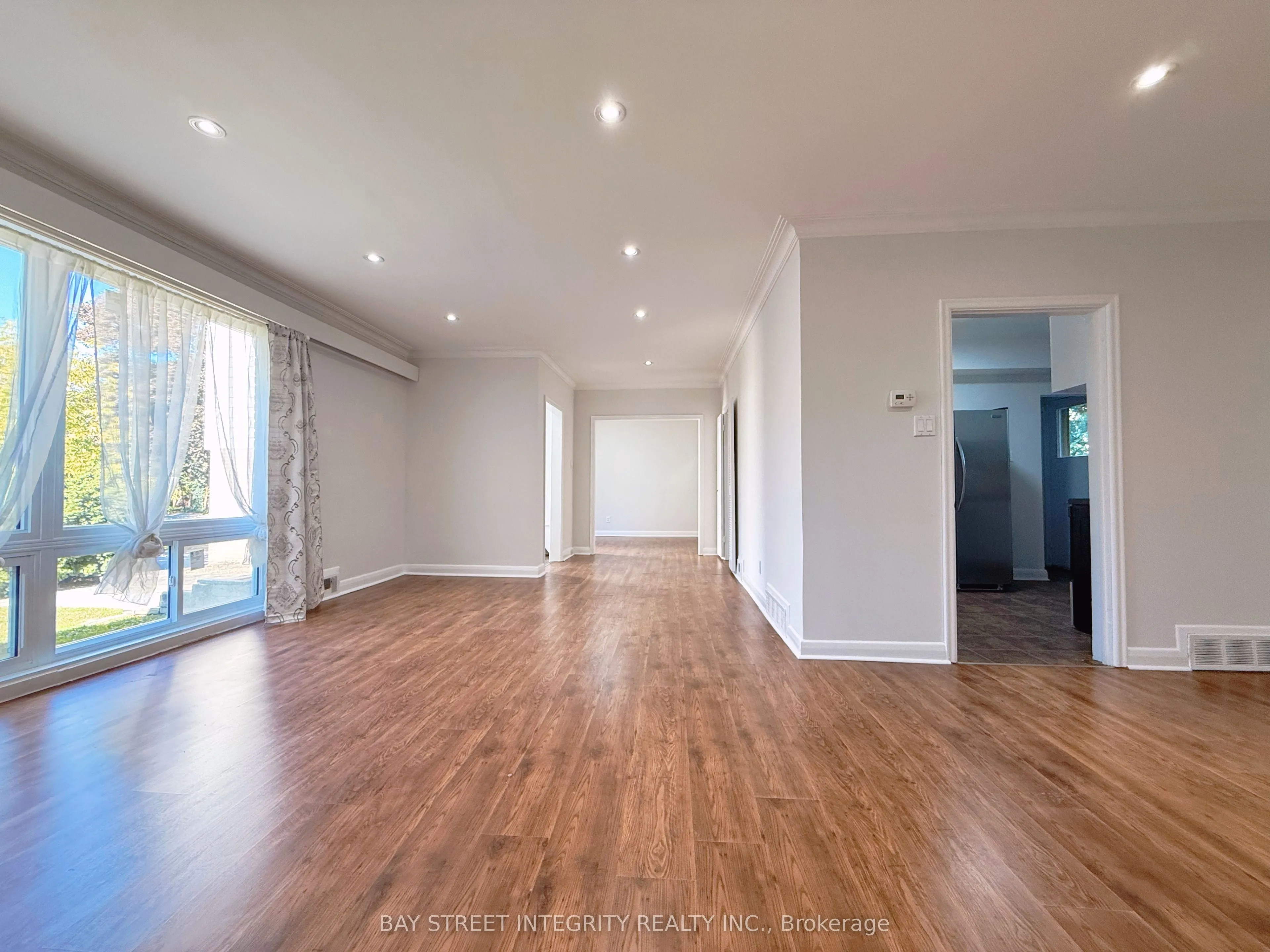 143 Munro Boulevard