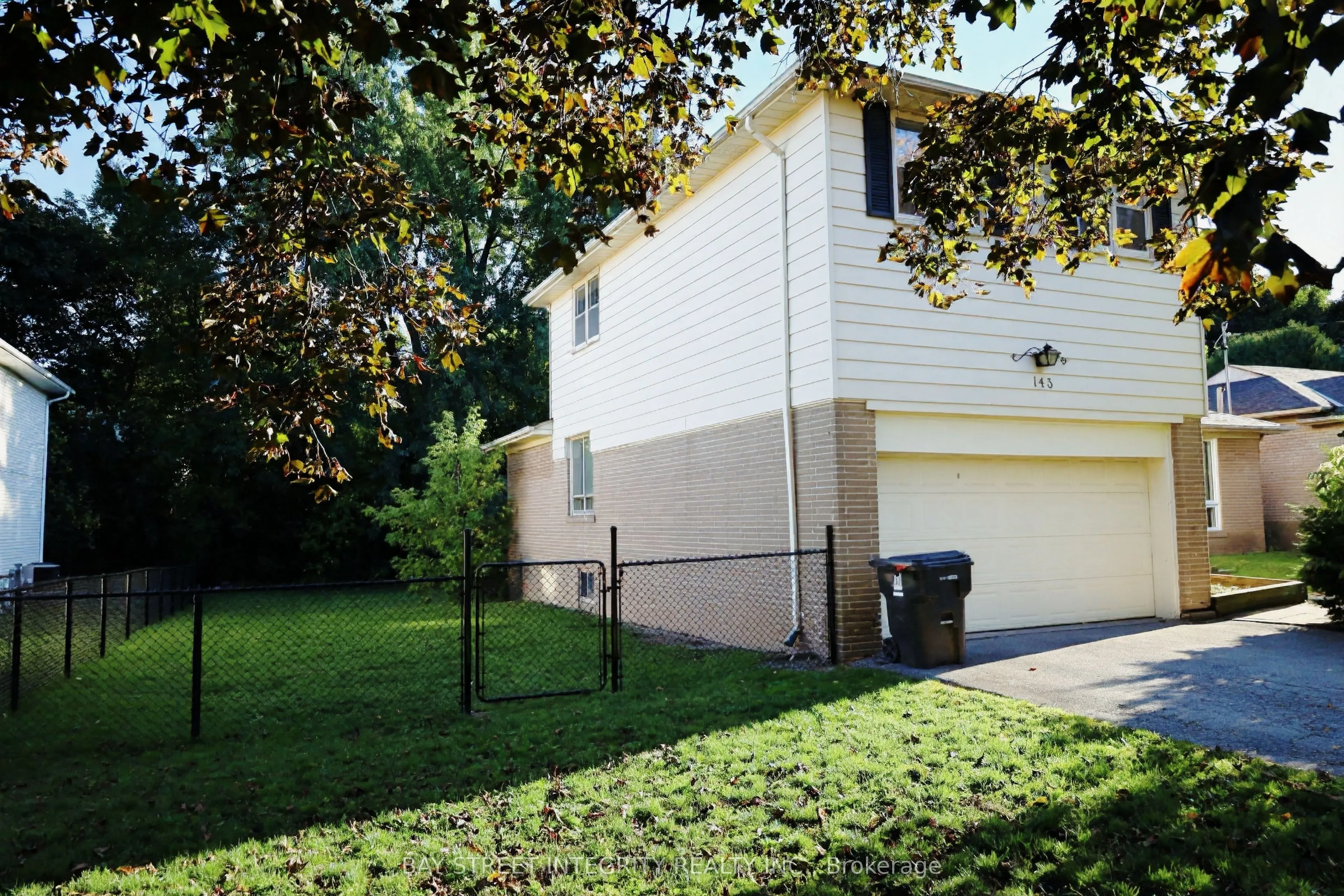 143 Munro Boulevard