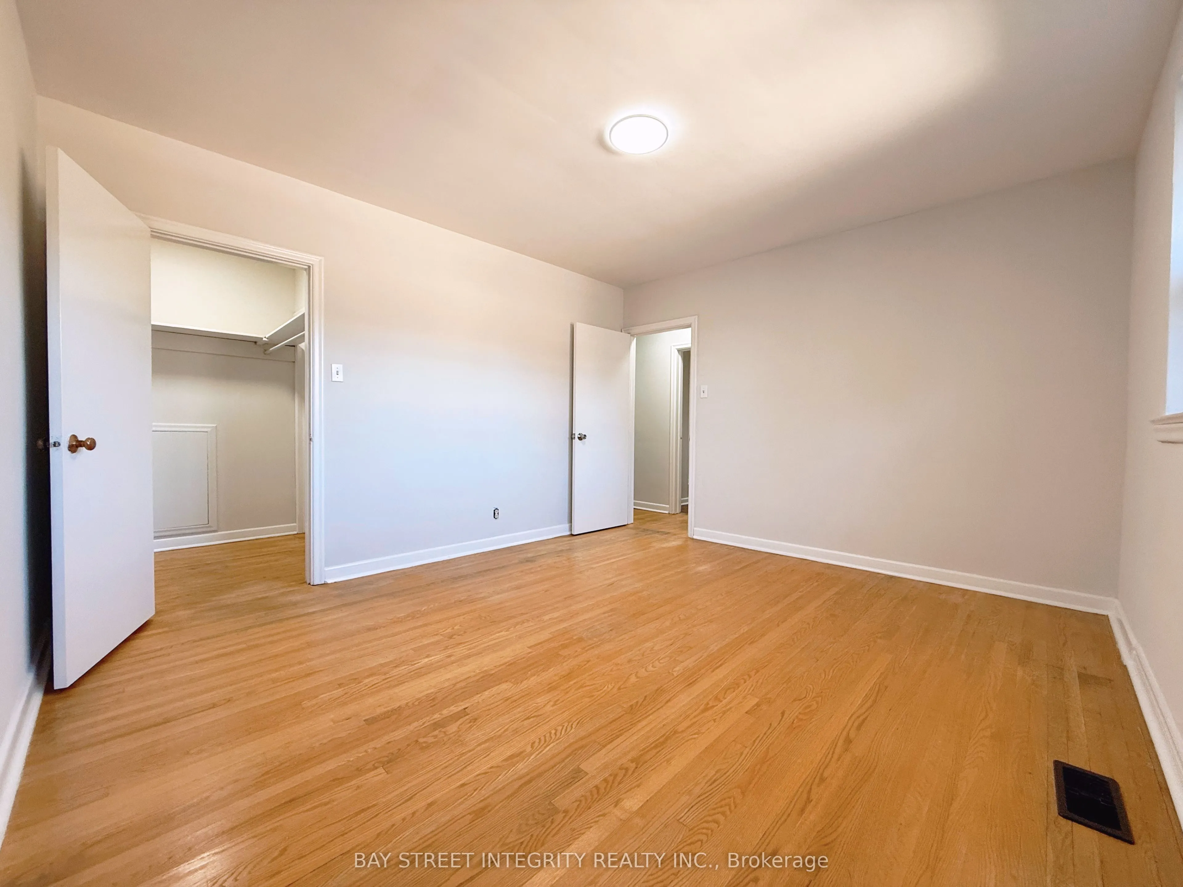 143 Munro Boulevard