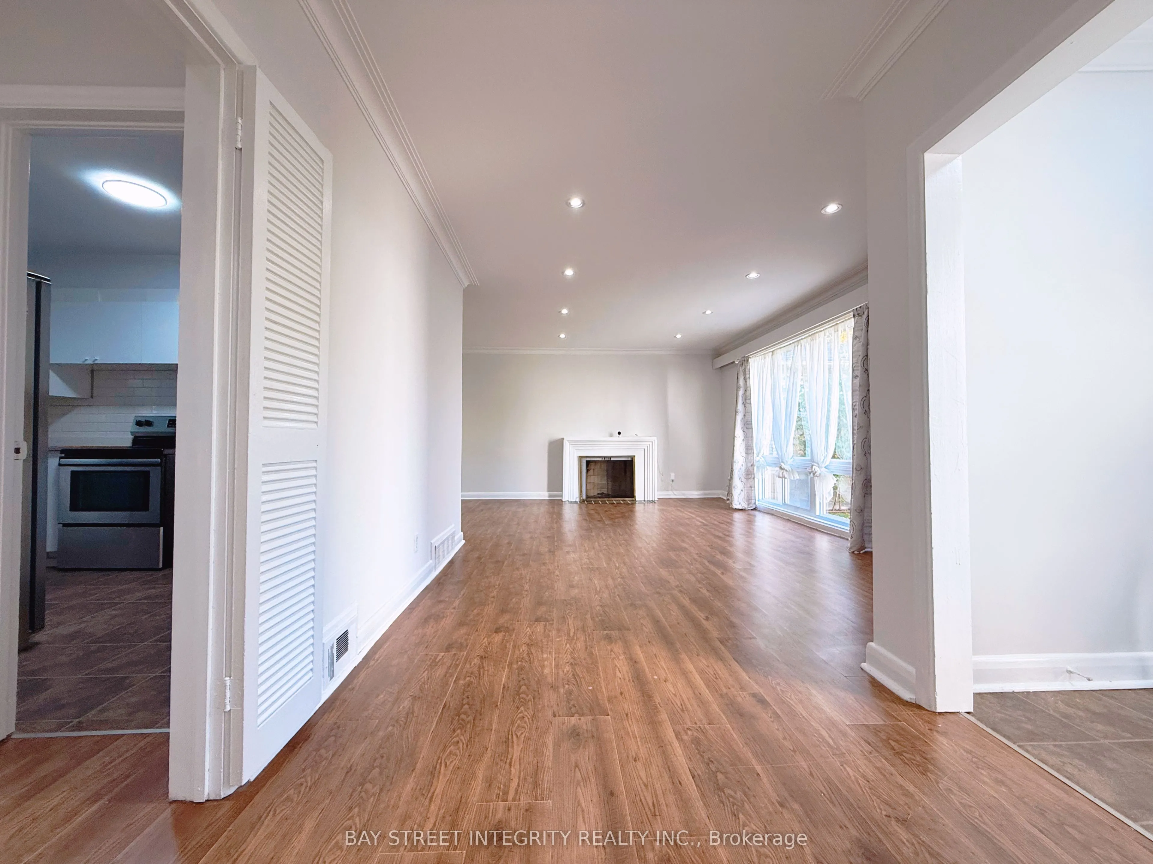143 Munro Boulevard