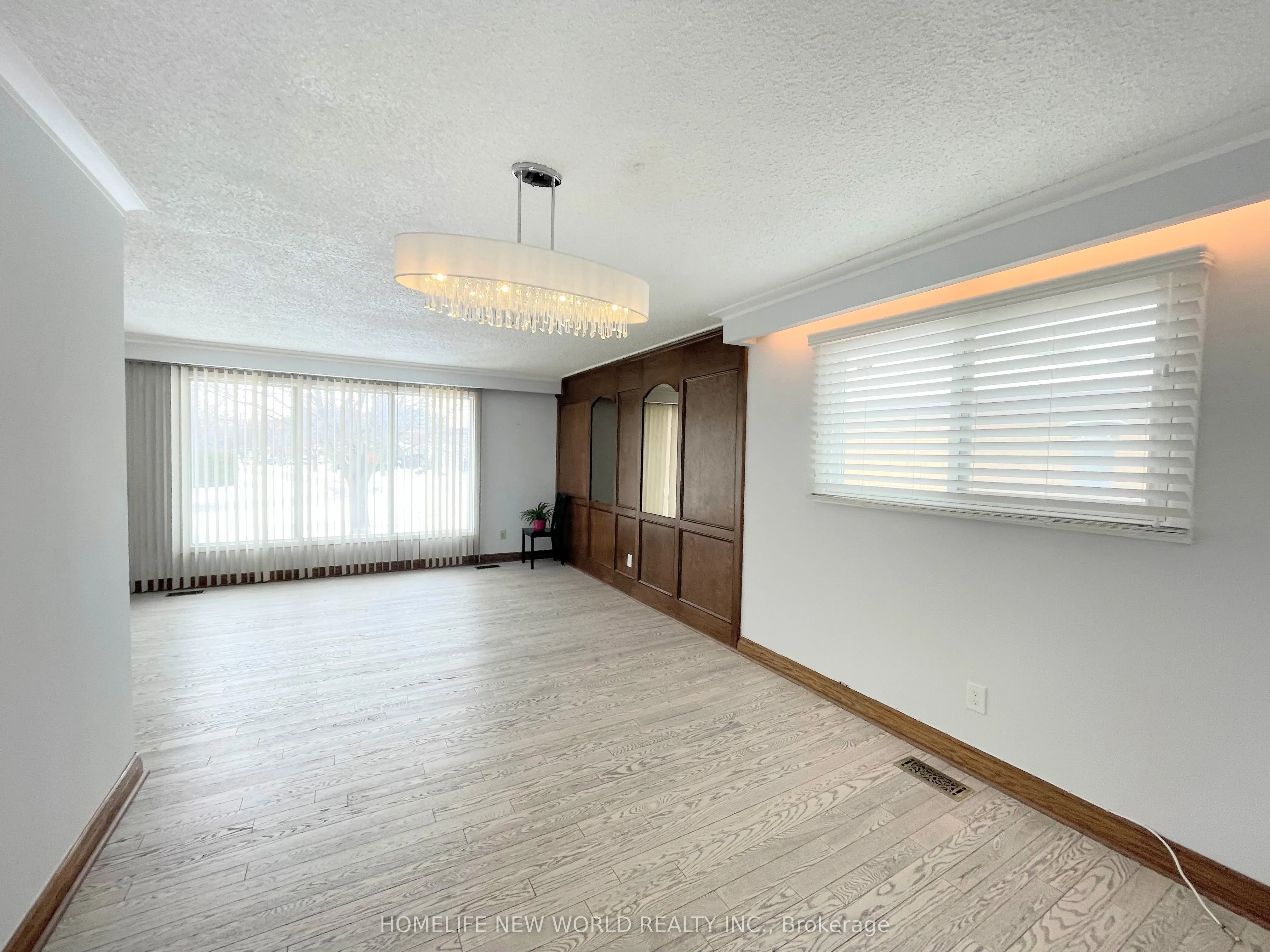 58 Marathon Crescent