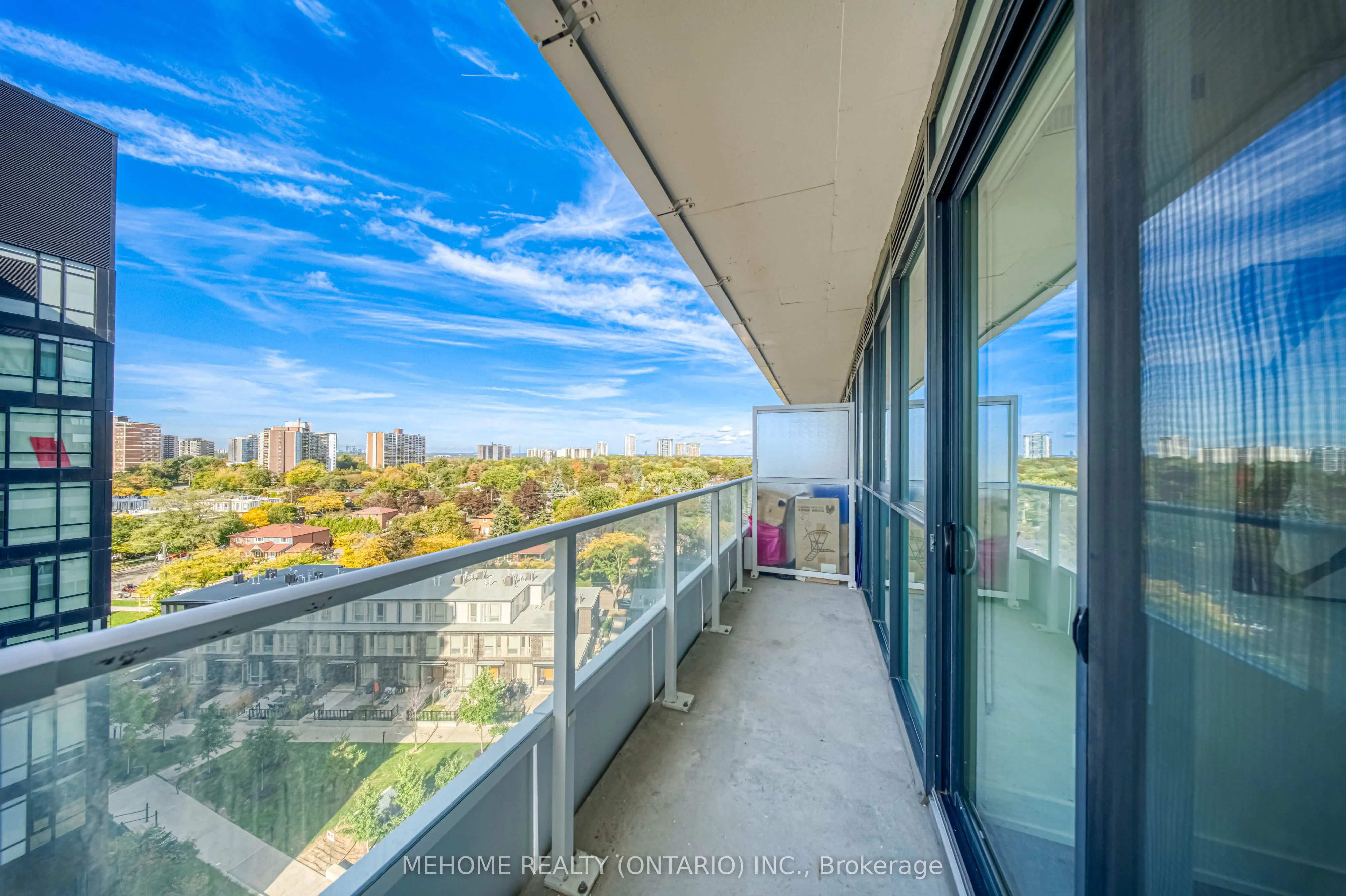 180 Fairview Mall Drive, #905