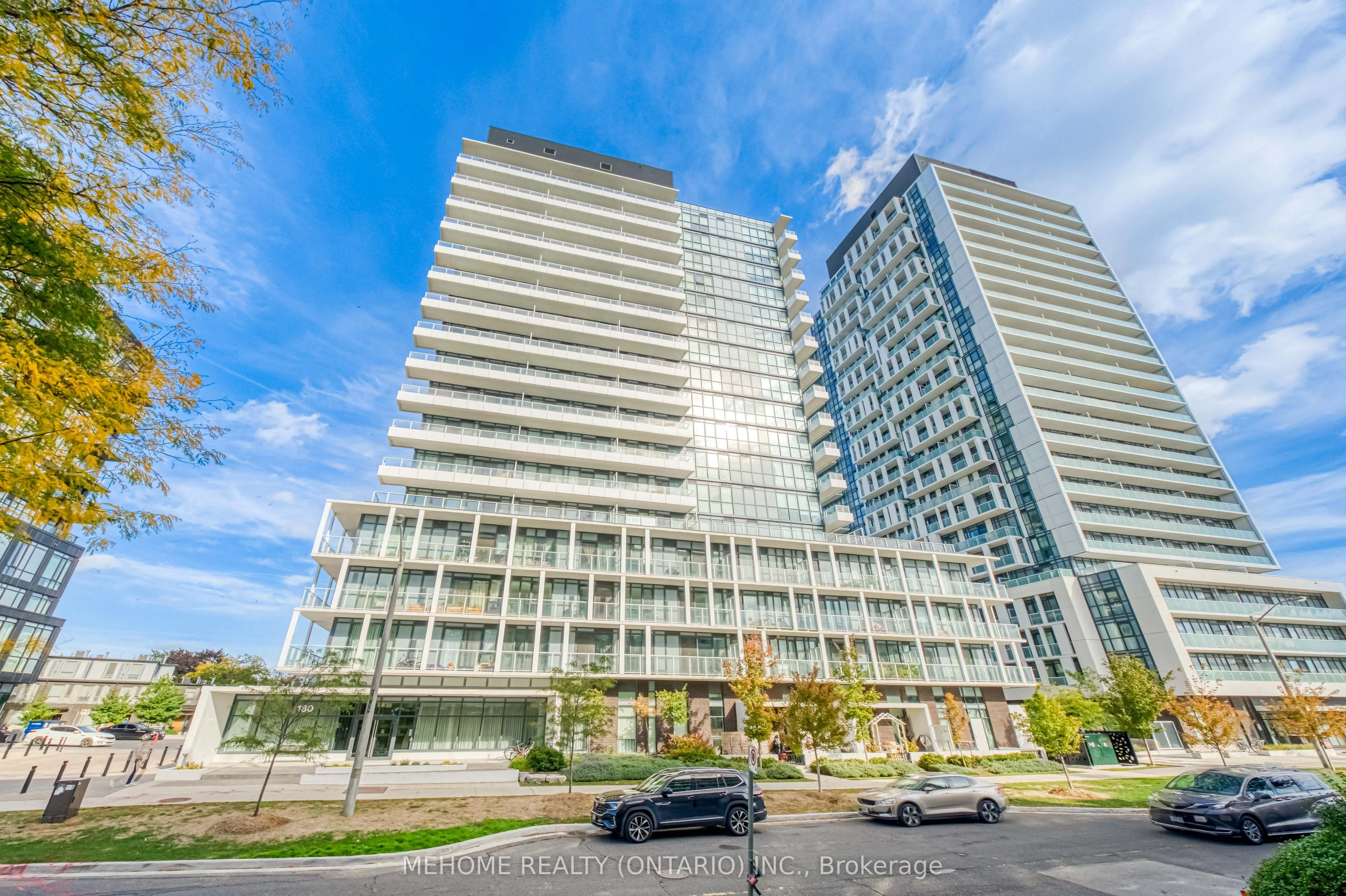 180 Fairview Mall Drive, #905