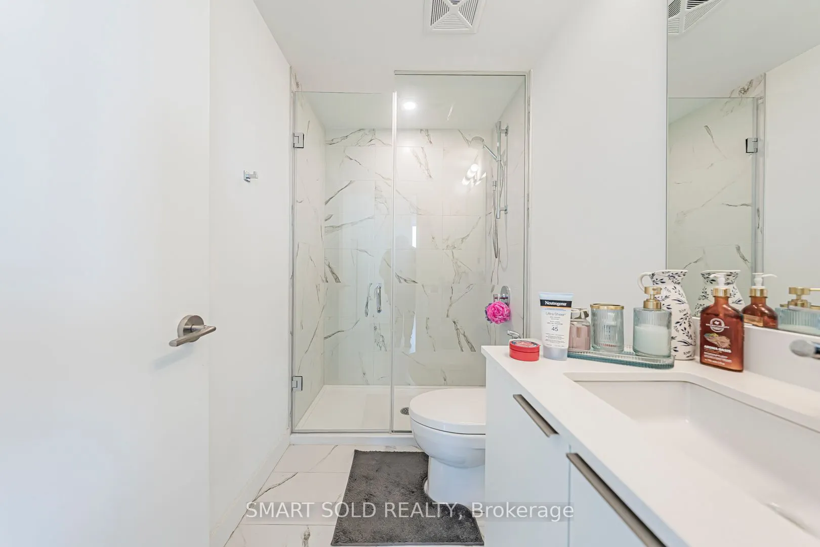7 Golden Lion Heights, #N1303