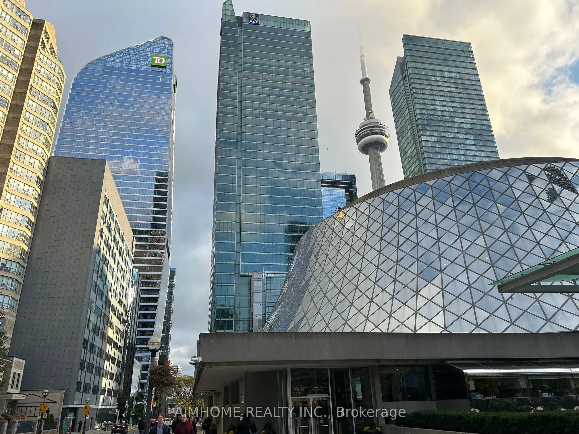 300 Front Street W, #1603