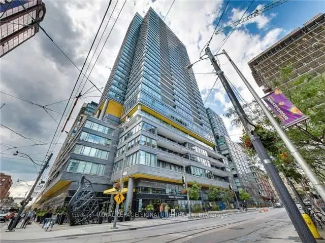 8 Charlotte Street, #2001