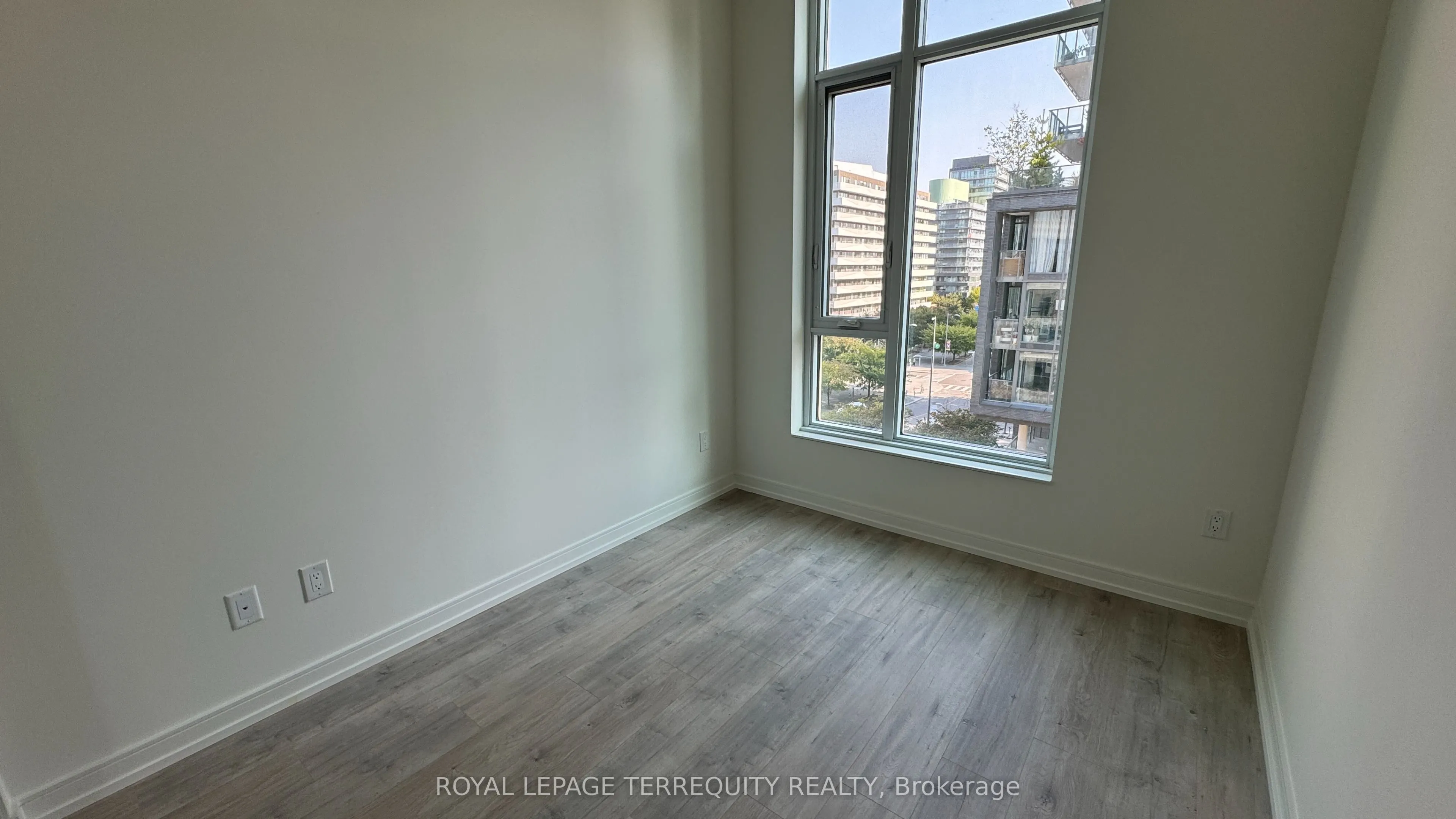 425 Front Street E, #608