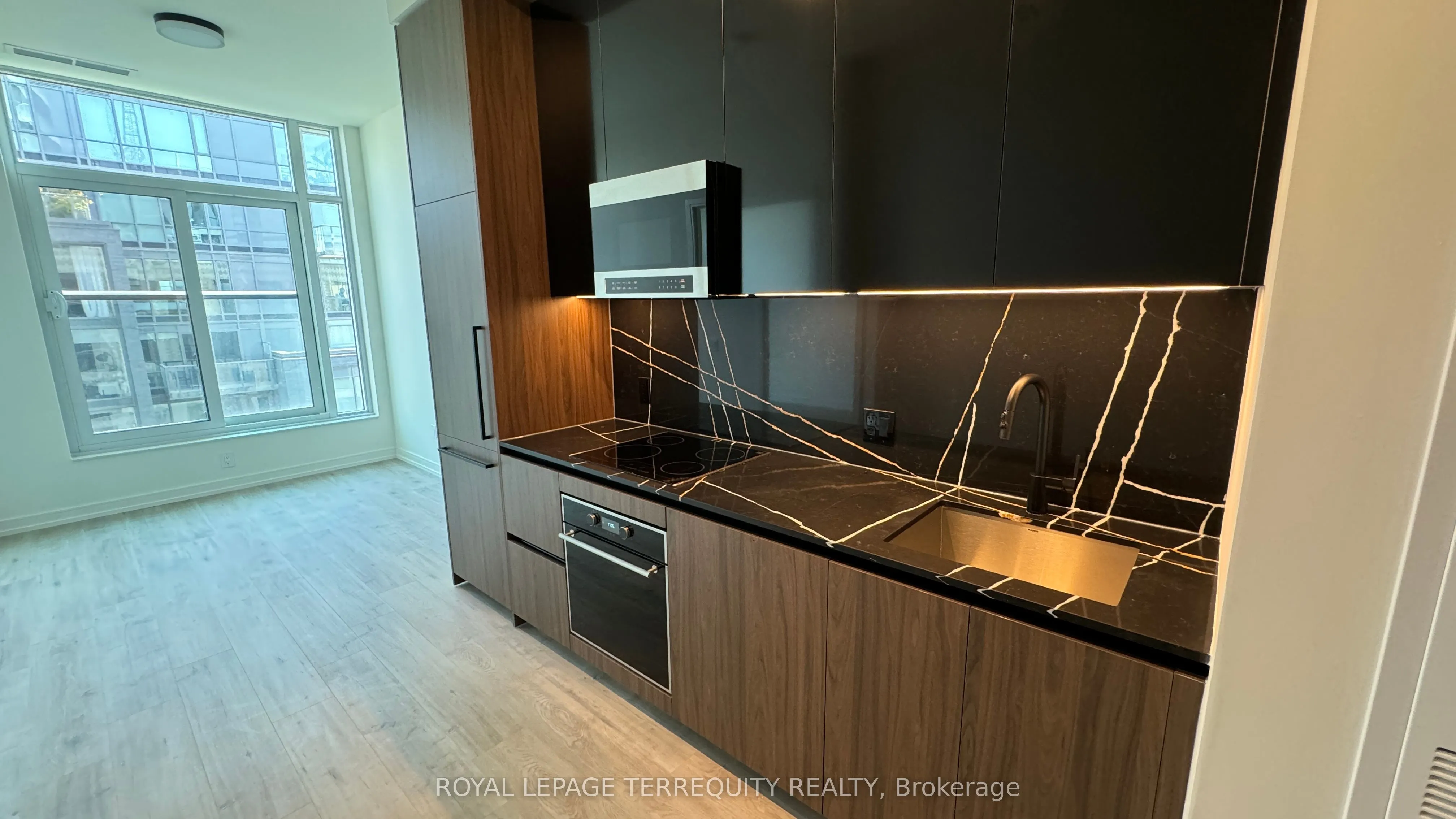 425 Front Street E, #608