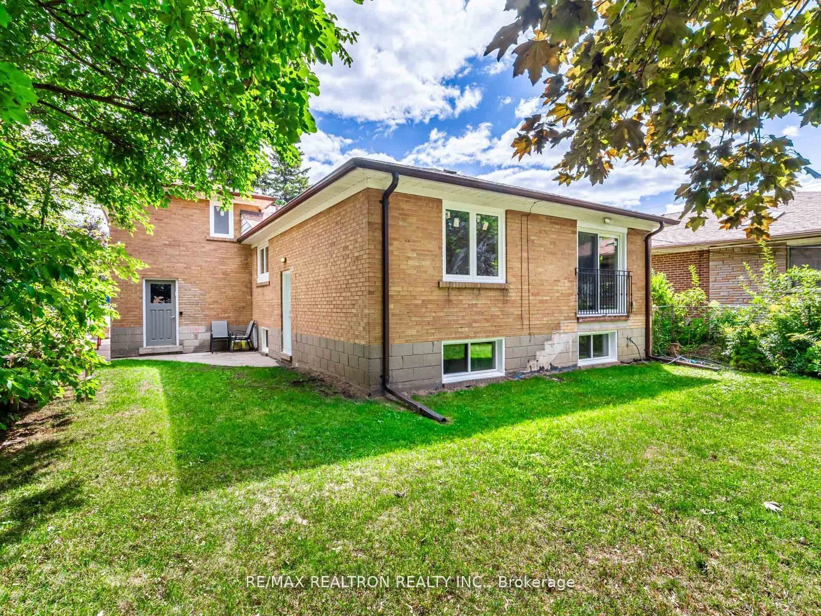 4 Chater Court