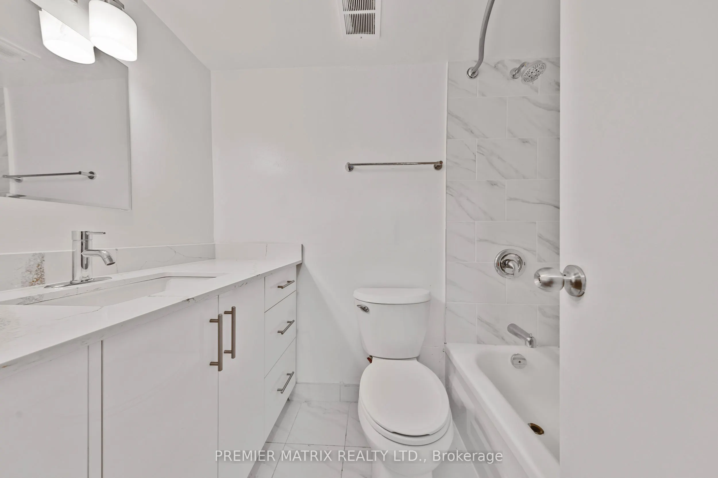 65 Thorncliffe Park Drive, #2108
