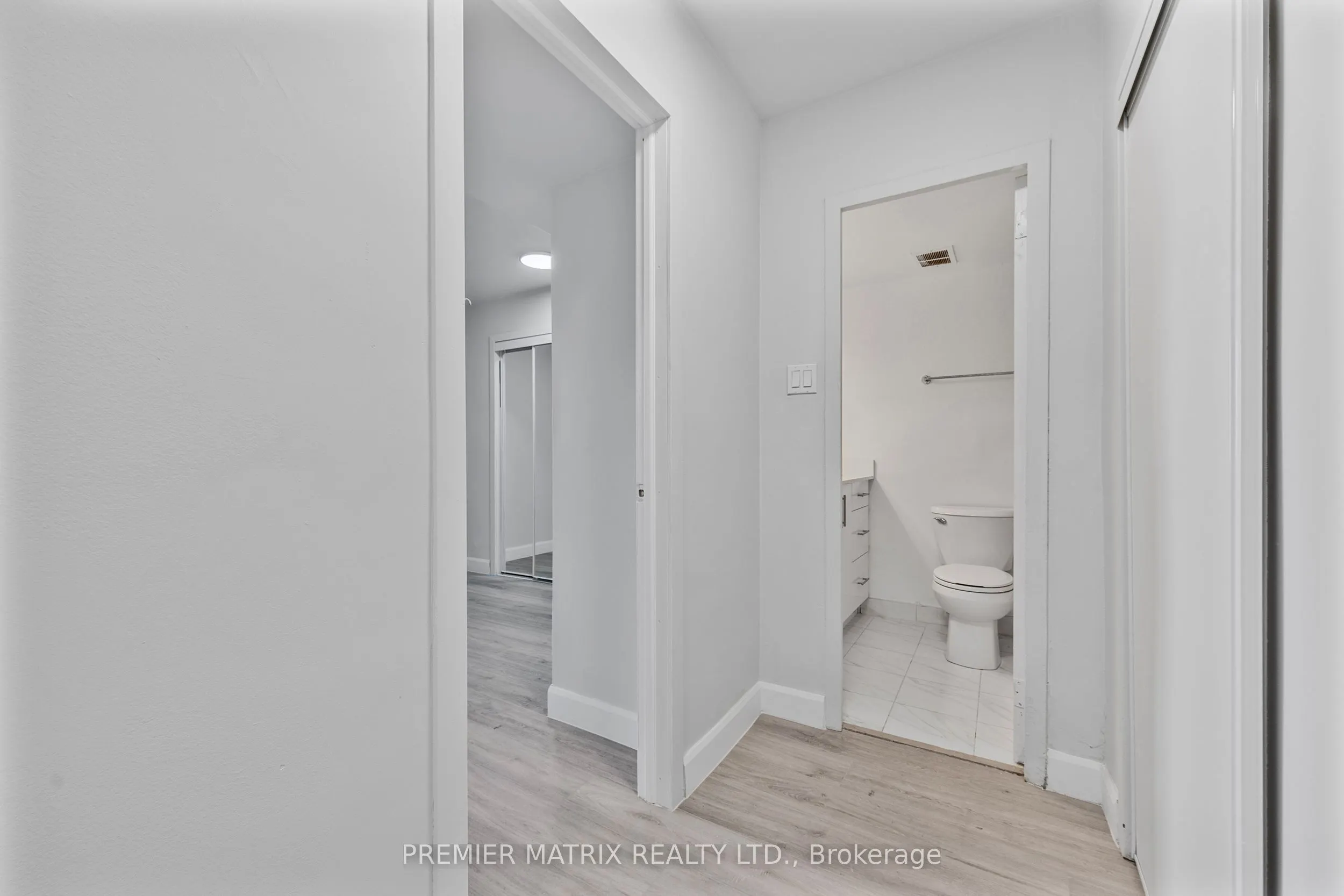 65 Thorncliffe Park Drive, #2108