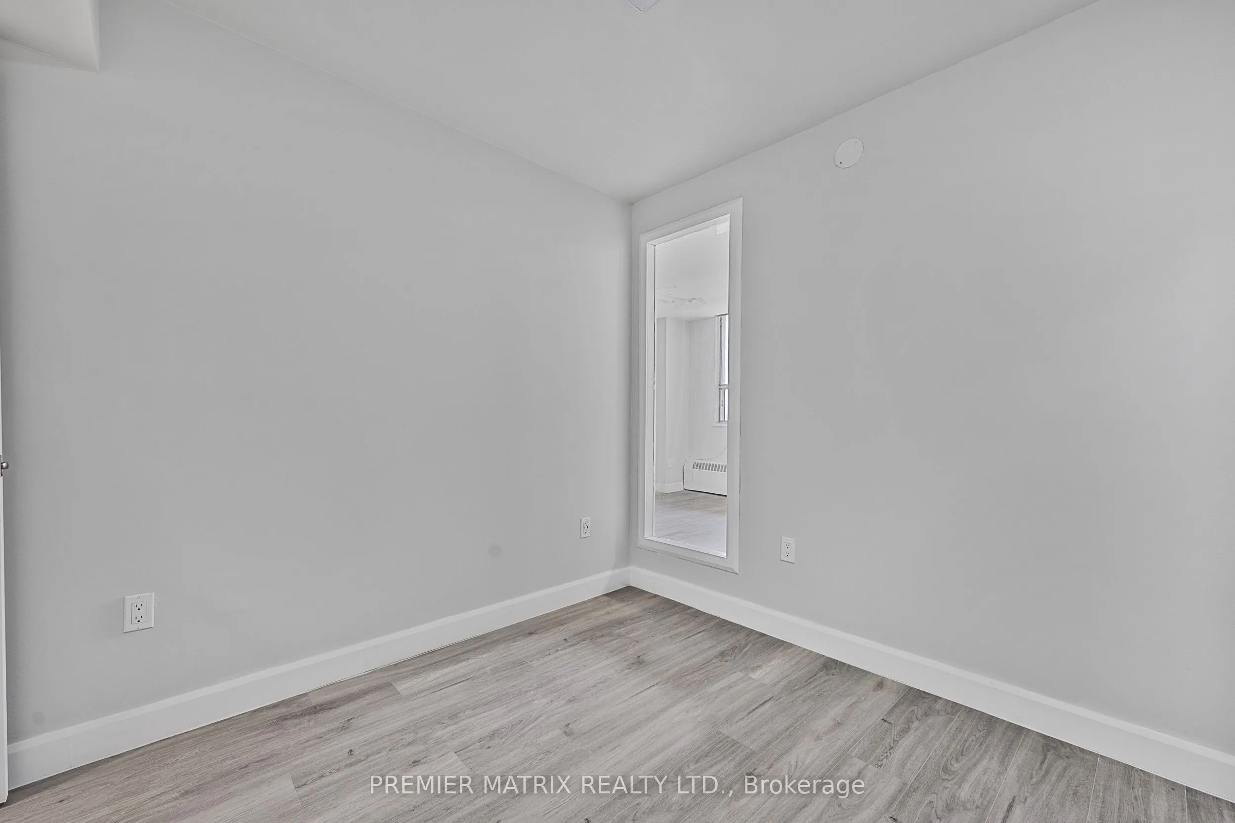 65 Thorncliffe Park Drive, #2108