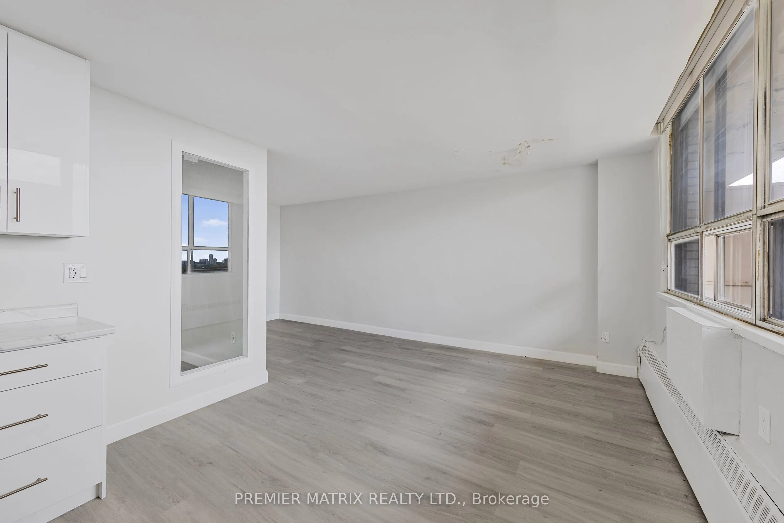 65 Thorncliffe Park Drive, #2108