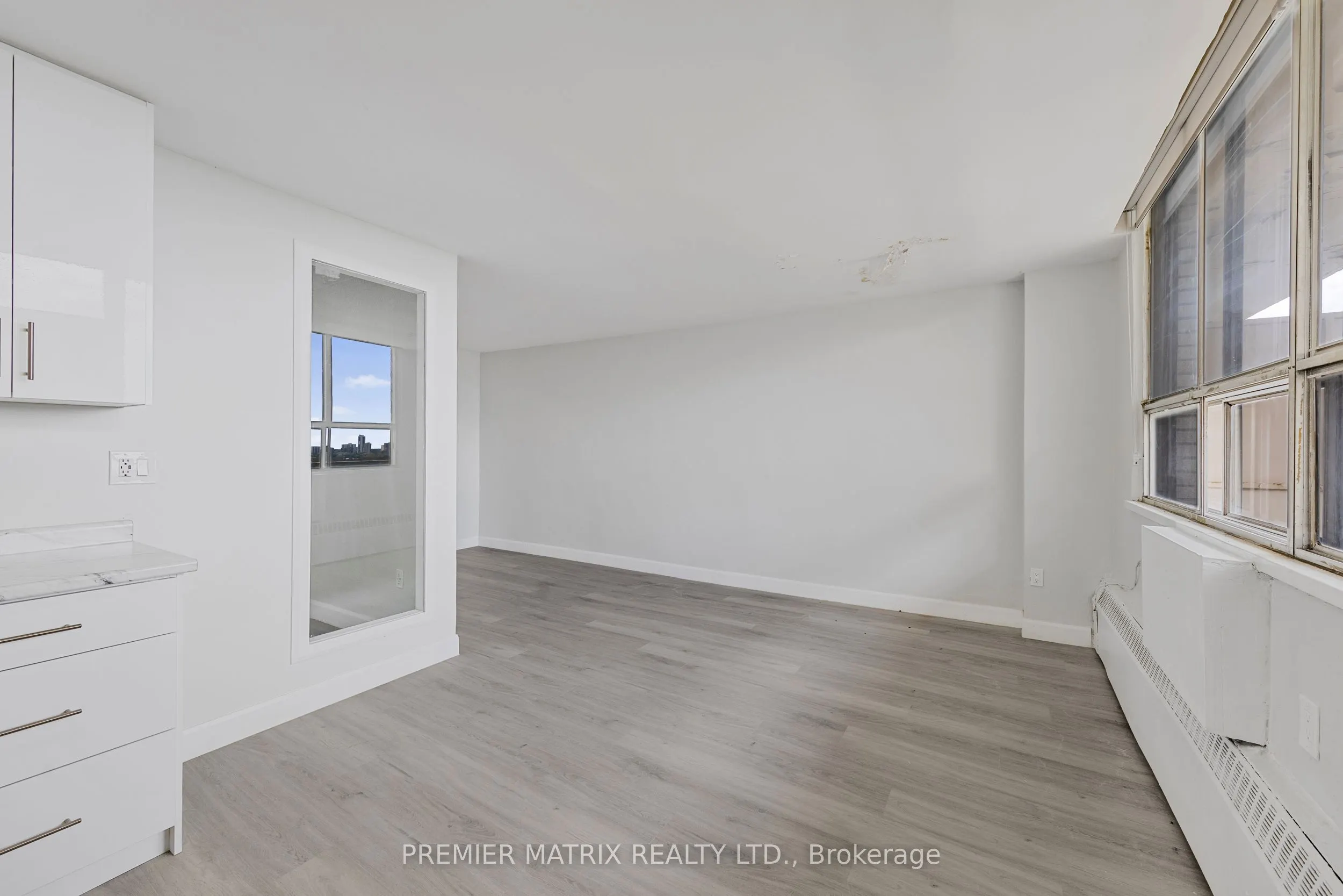 65 Thorncliffe Park Drive, #2108
