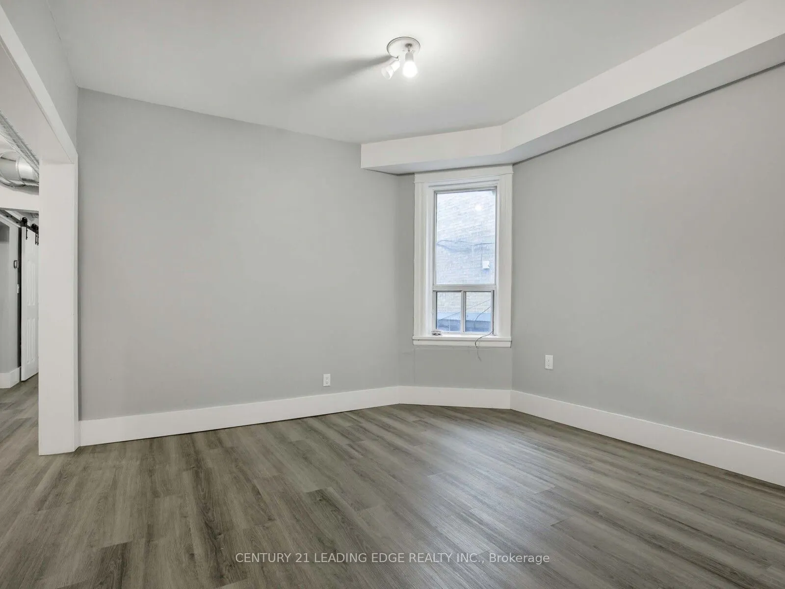 614 COLLEGE Street, #1