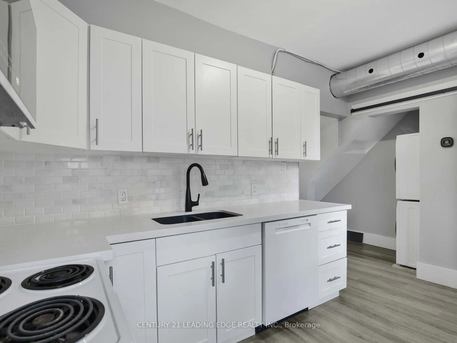 614 COLLEGE Street, #1