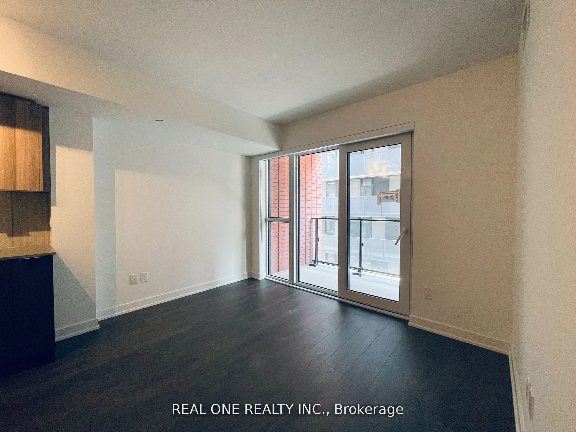 8 Tippett Road, #423