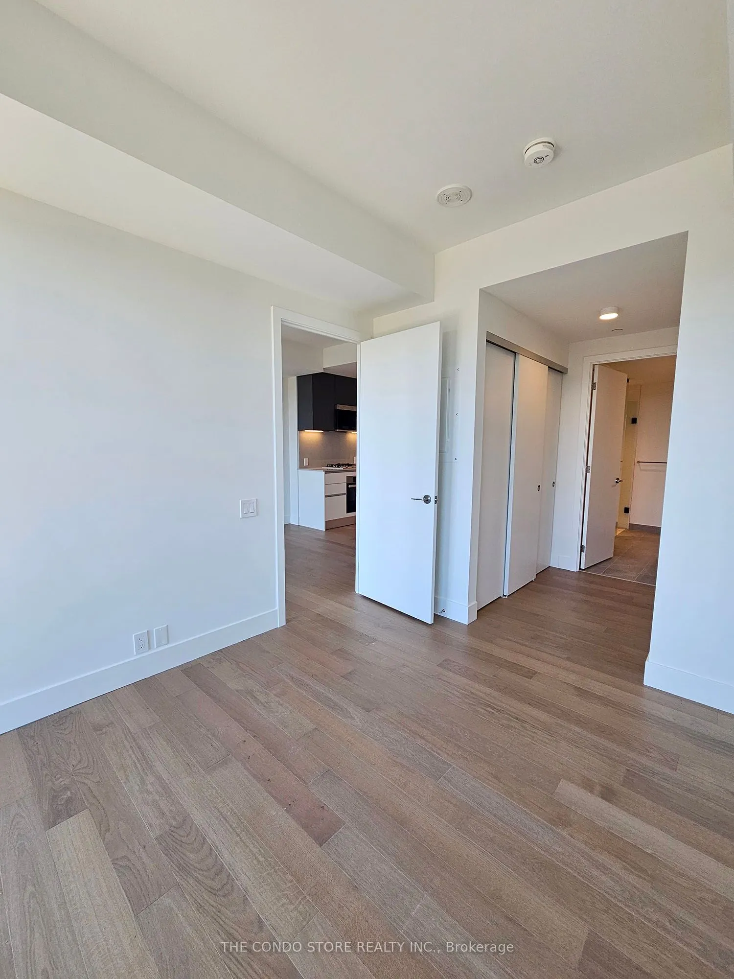 1414 Bayview Avenue, #402
