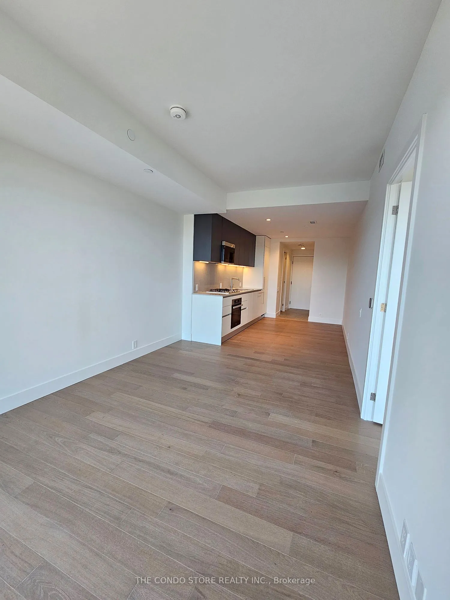 1414 Bayview Avenue, #402