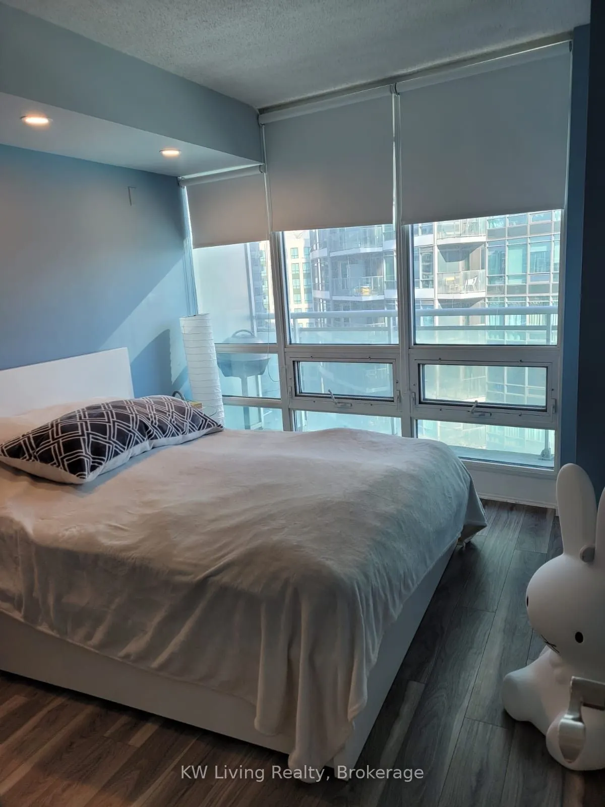 381 Front Street W, #1707
