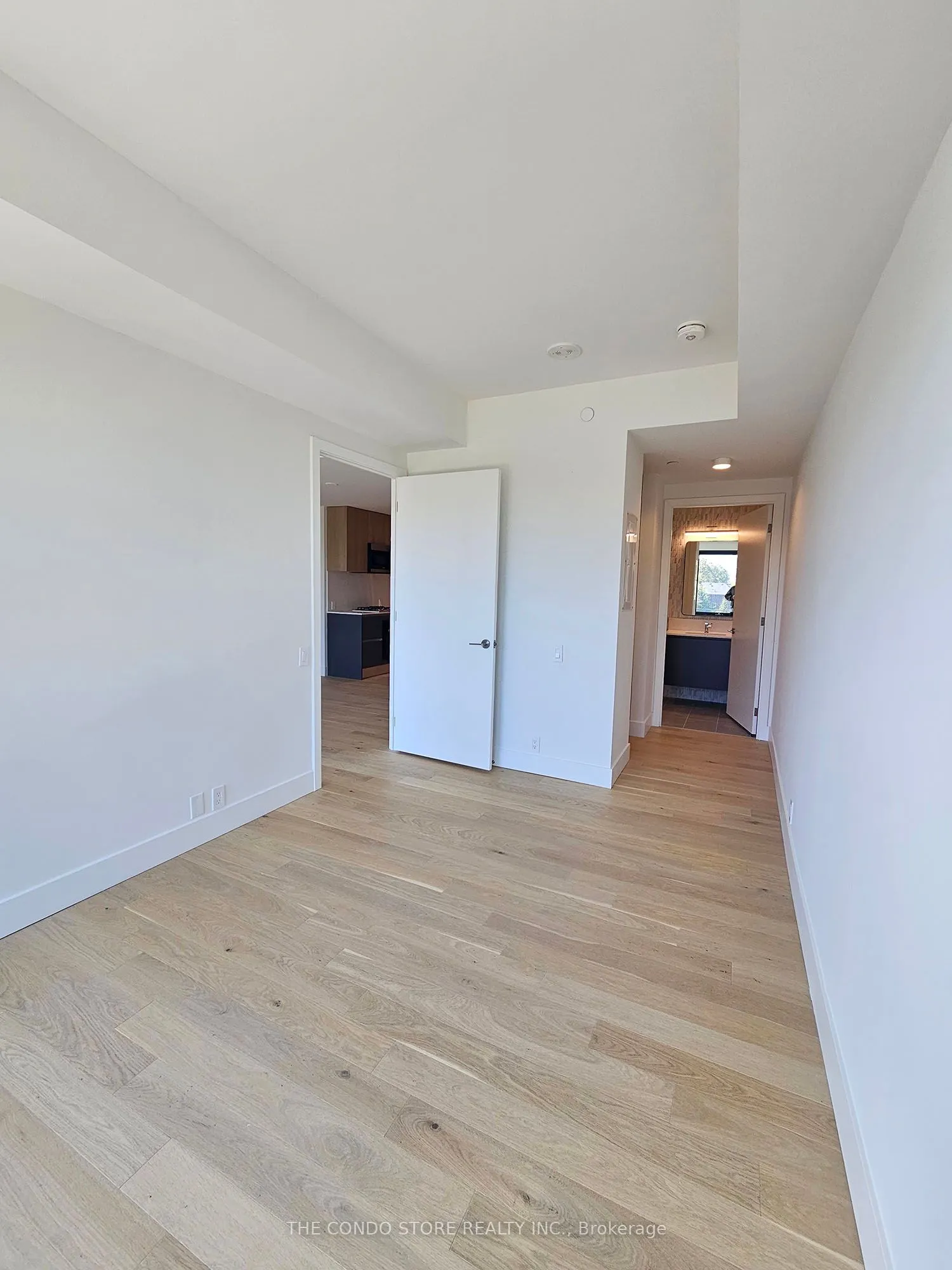 1414 Bayview Avenue, #213