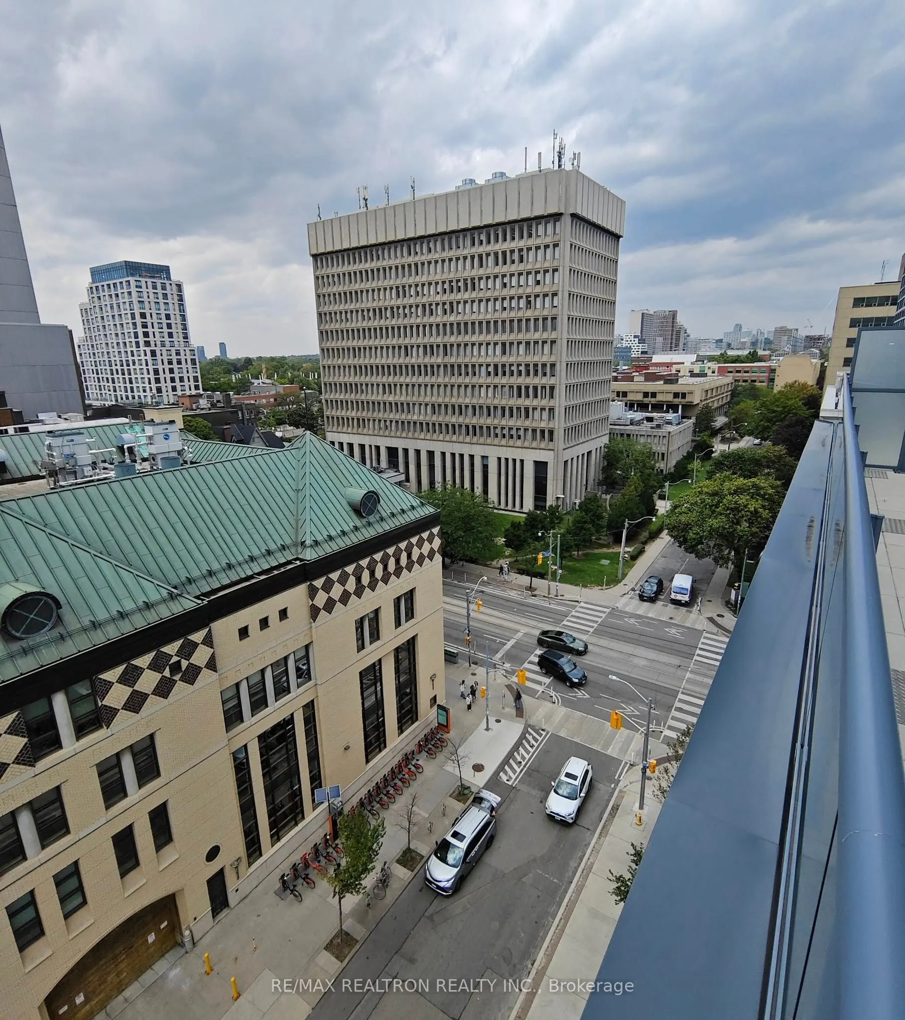 181 Huron Street, #903
