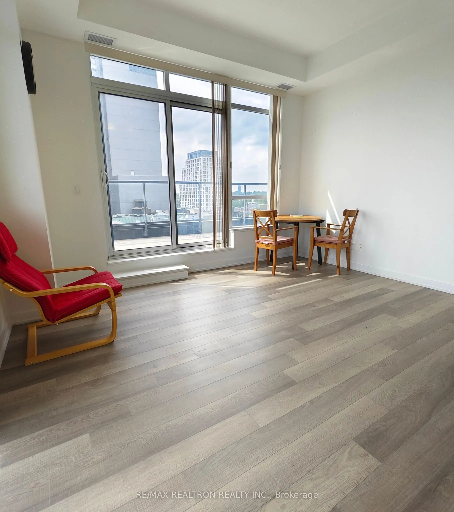 181 Huron Street, #903