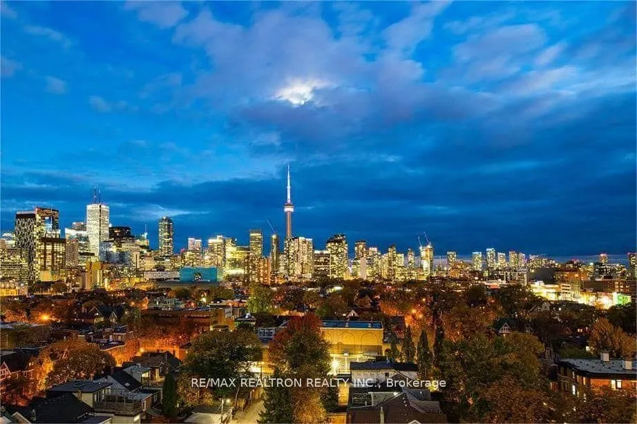 181 Huron Street, #903