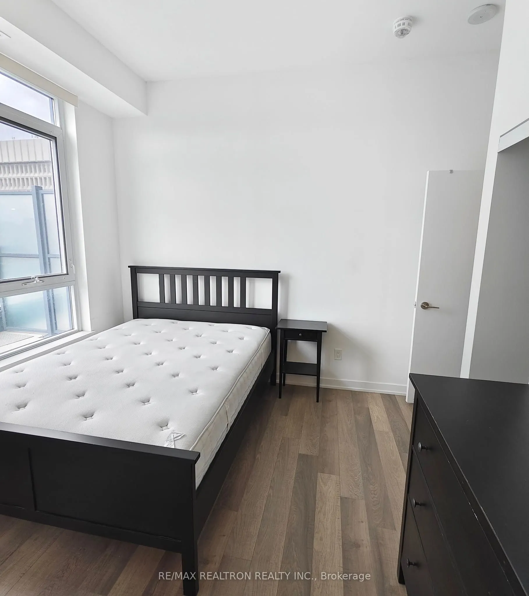 181 Huron Street, #903